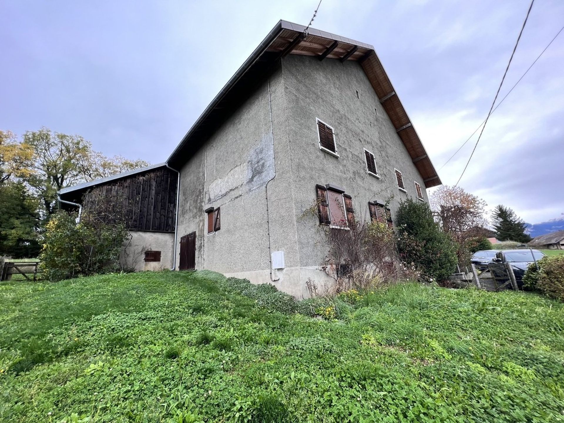 Rumah di Vinzier, Haute-Savoie 11641529