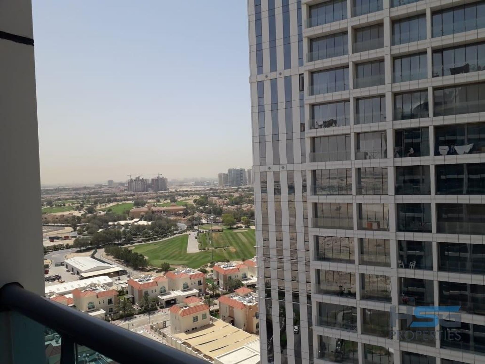 Condominium dans Warisan, Dubaï 11642358