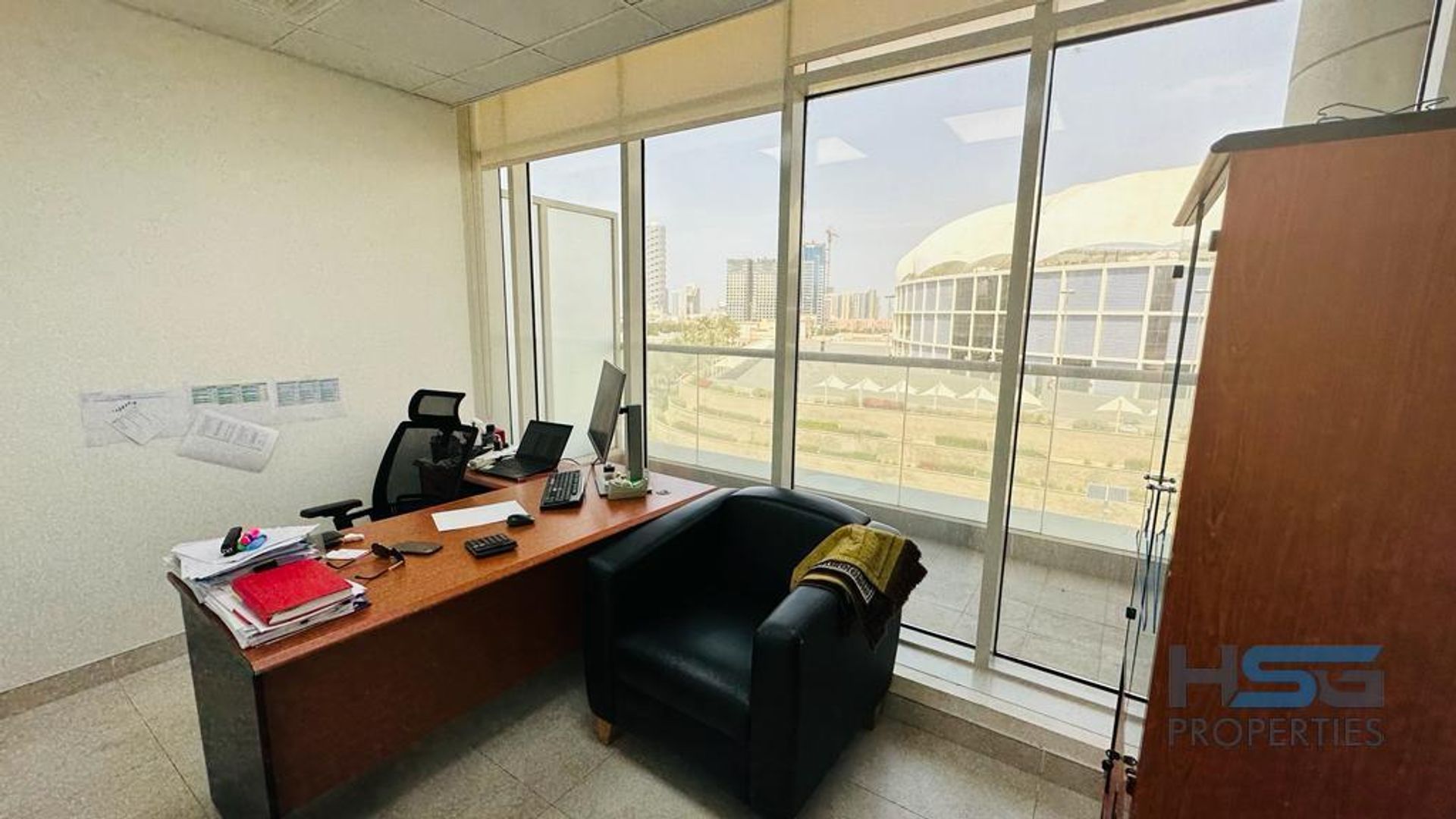 Kantor di Warisan, Dubai 11642361