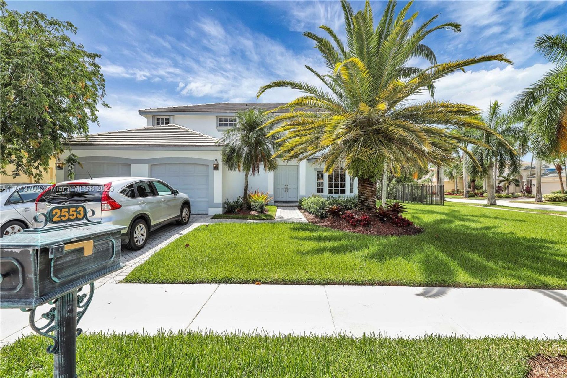 жилой дом в Weston, Florida 11642989