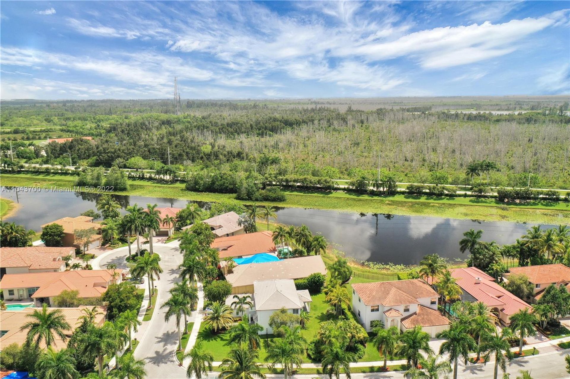 بيت في Weston, Florida 11642989