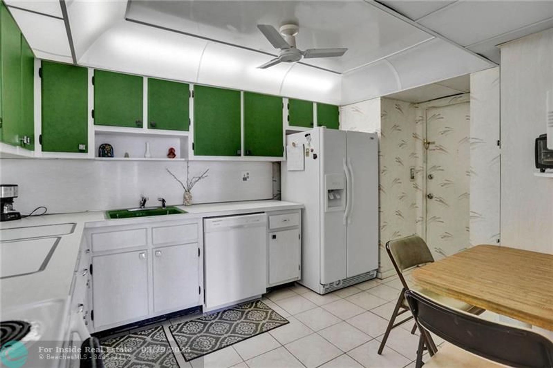 Condominium in Hollywood, Florida 11642993