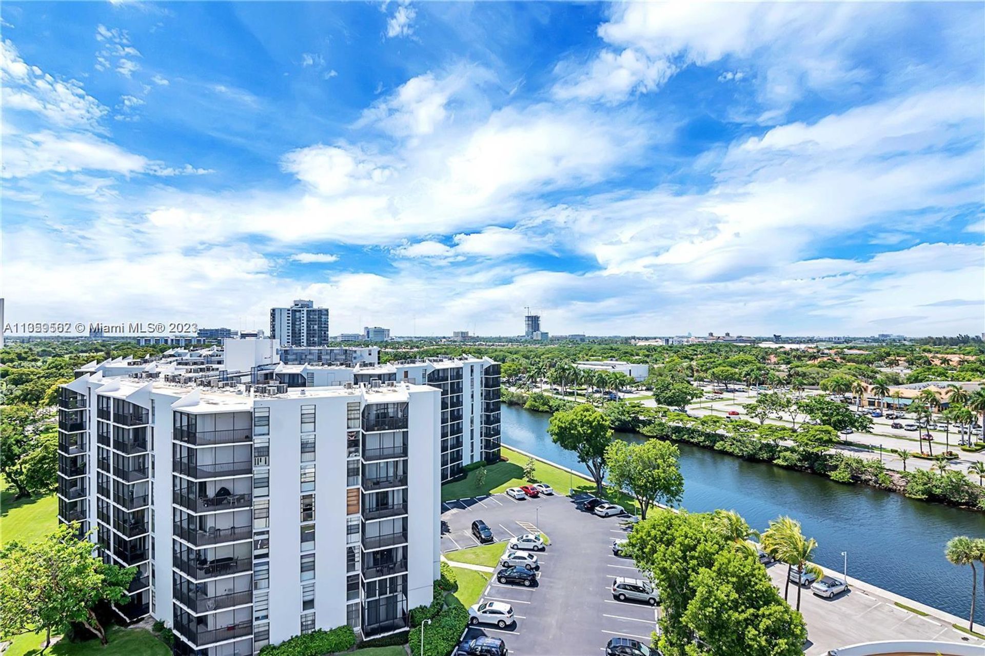 Condominio en Aventura, Florida 11644876