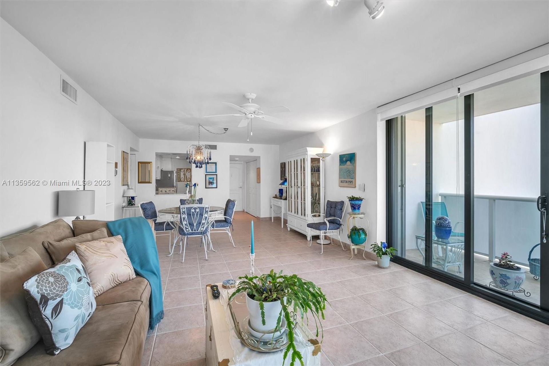 Condominio en Aventura, Florida 11644876