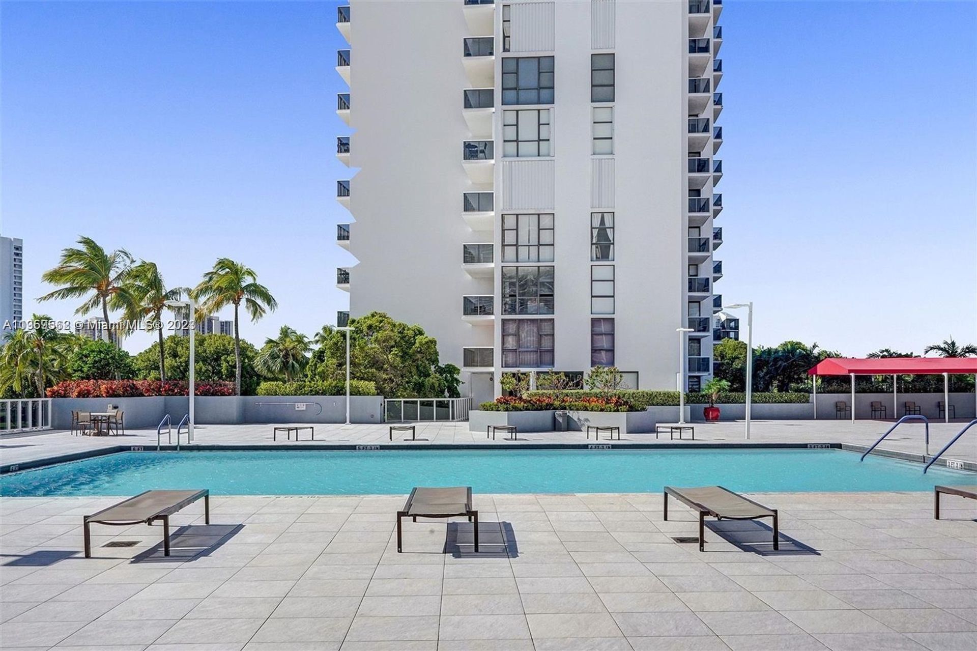 קוֹנדוֹמִינִיוֹן ב Aventura, Florida 11644876