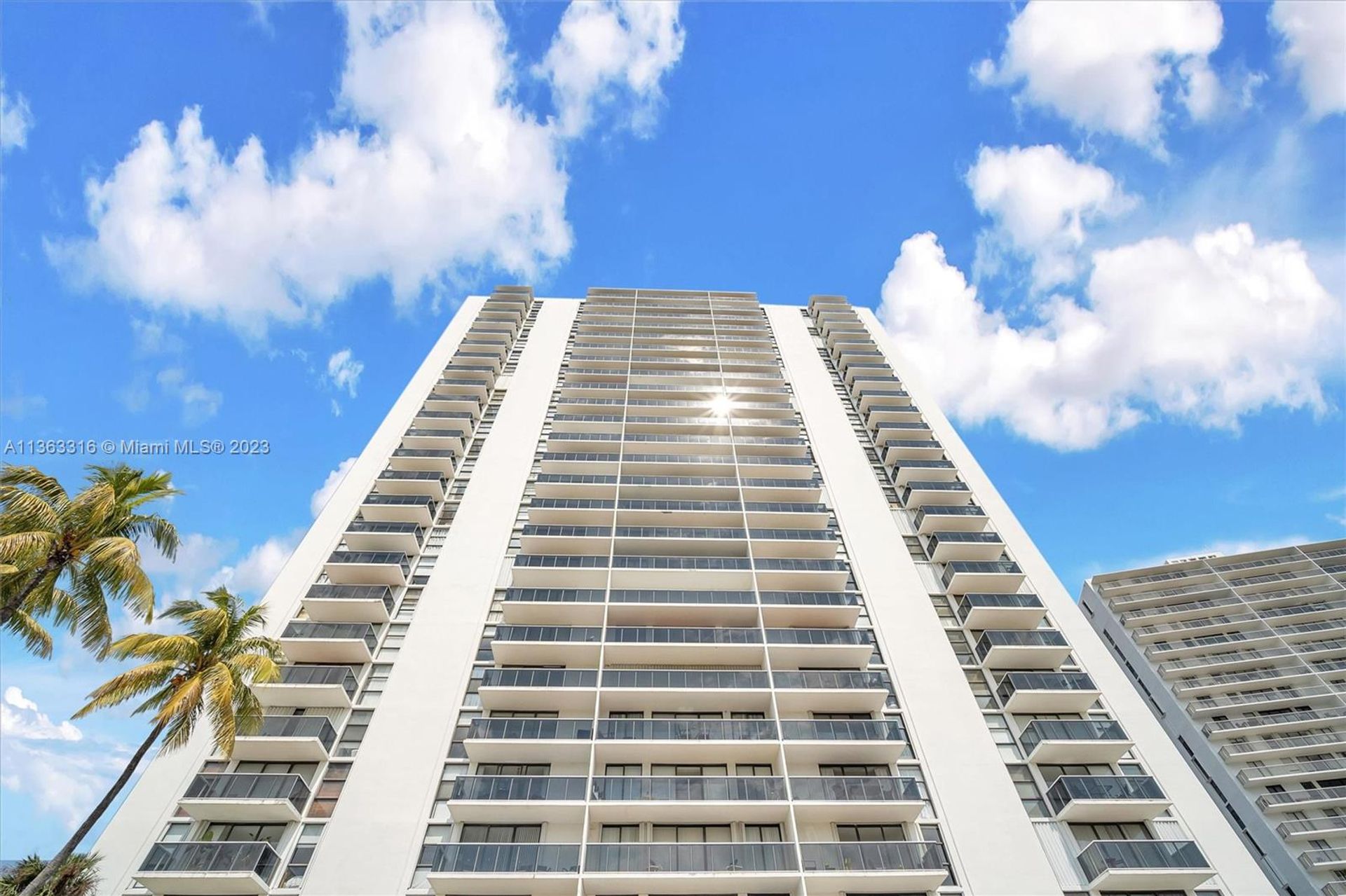 Condominium in Aventura, Florida 11644886