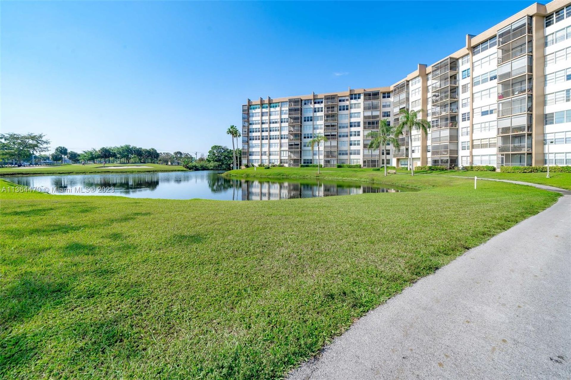 公寓 在 Pembroke Pines, Florida 11644893