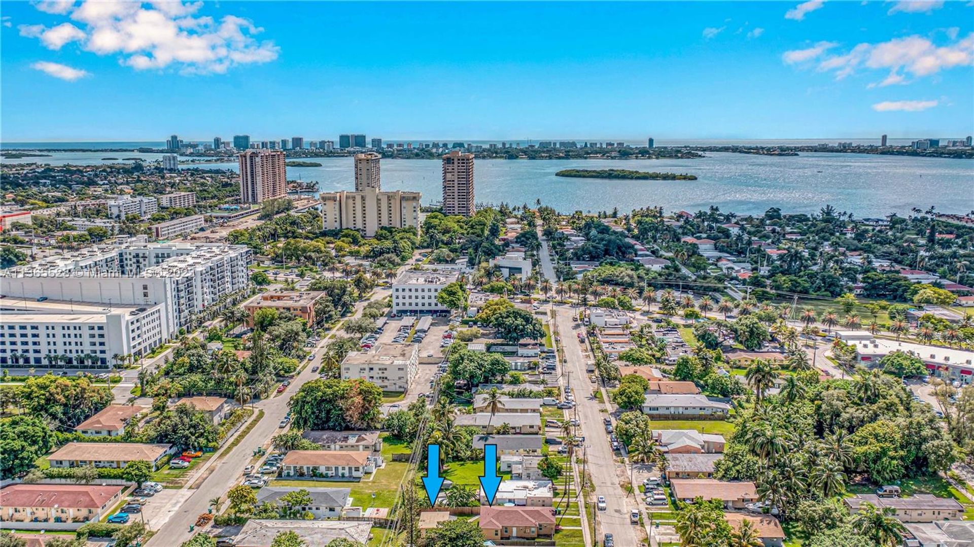 Будинок в Miami, Florida 11646347