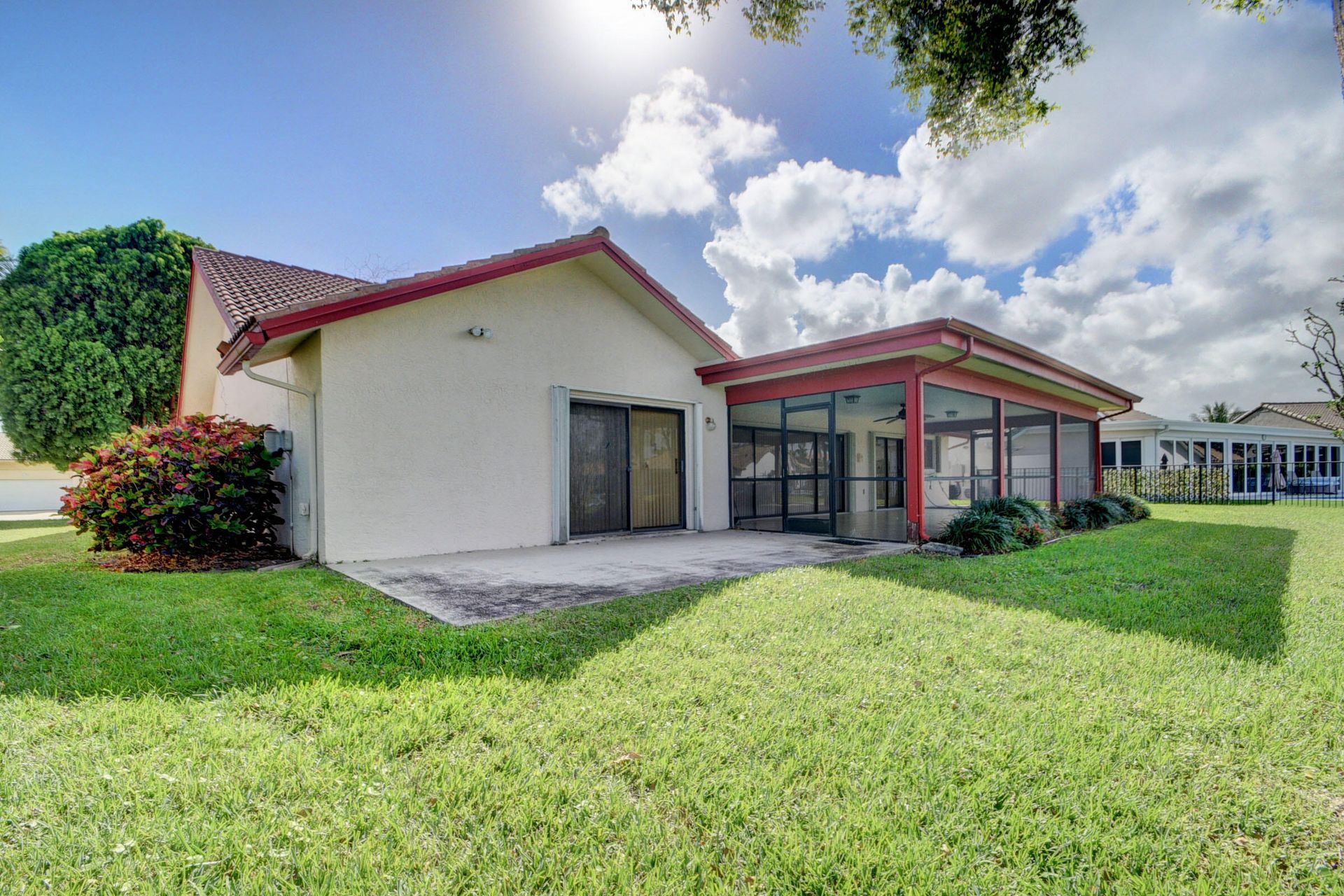 House in Boynton Beach, Florida 11646358