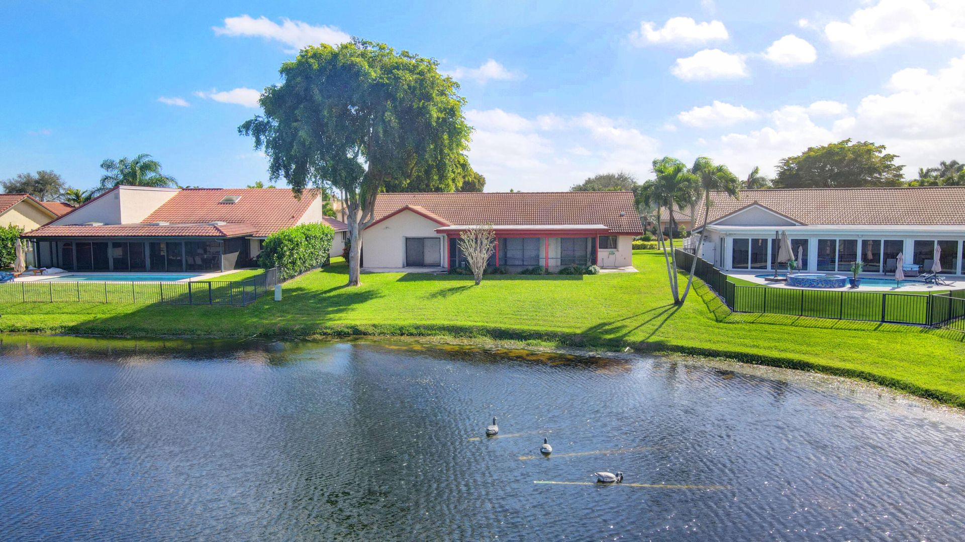 House in Boynton Beach, Florida 11646358