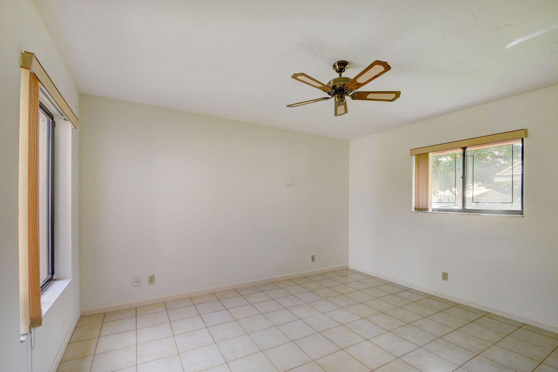 House in Boynton Beach, Florida 11646358