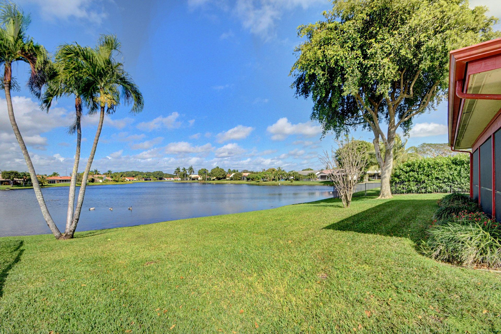 House in Boynton Beach, Florida 11646358