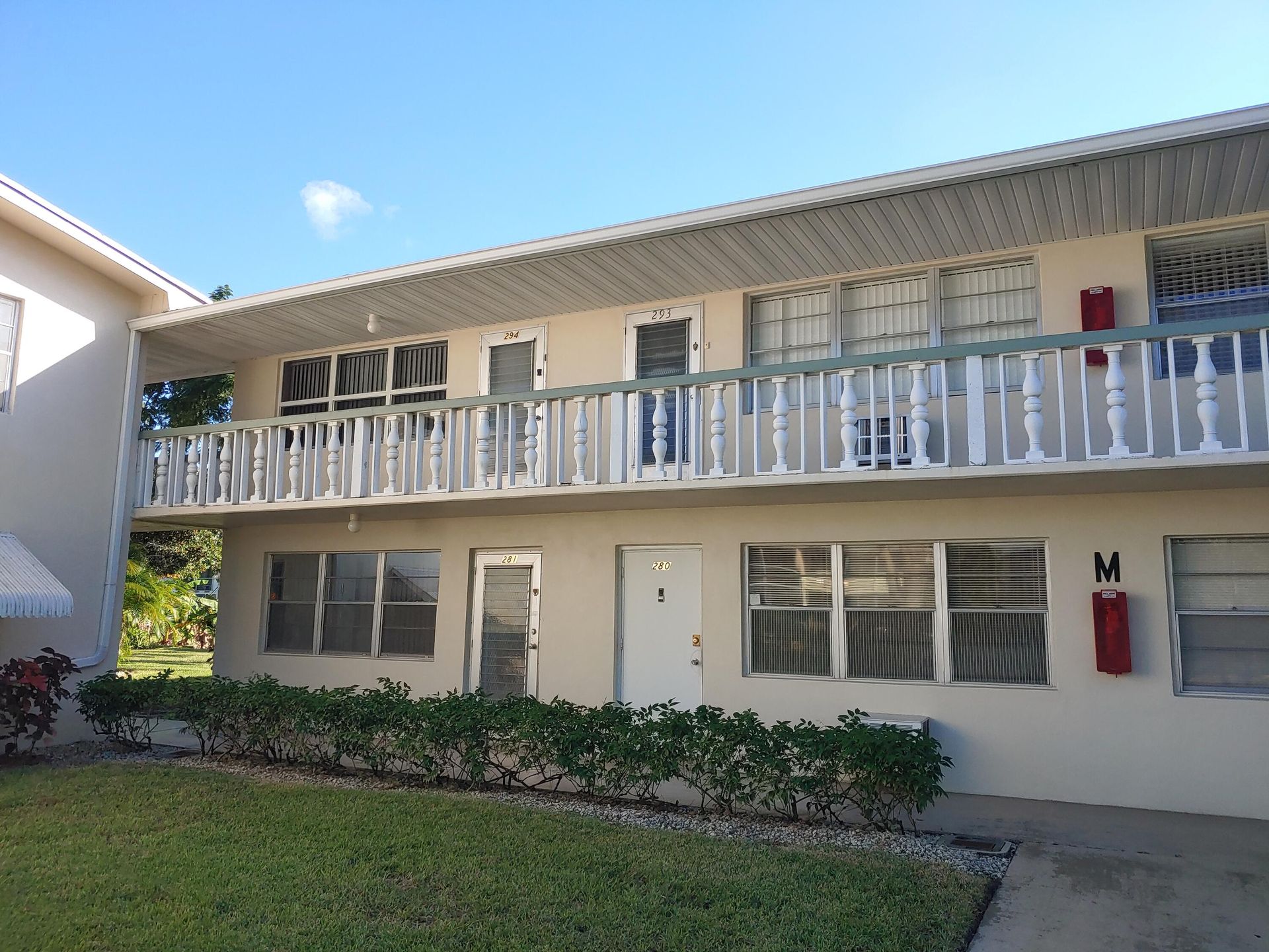 Condominium in Century Village, Florida 11646369