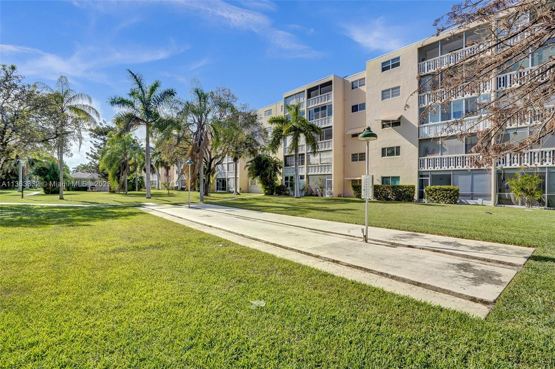 Συγκυριαρχία σε Hallandale Beach, Florida 11648110