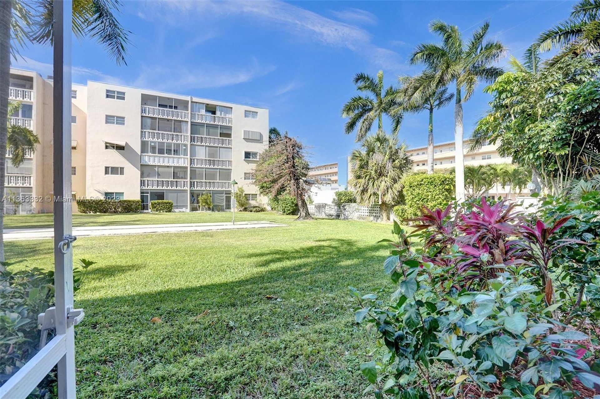 Συγκυριαρχία σε Hallandale Beach, Florida 11648110