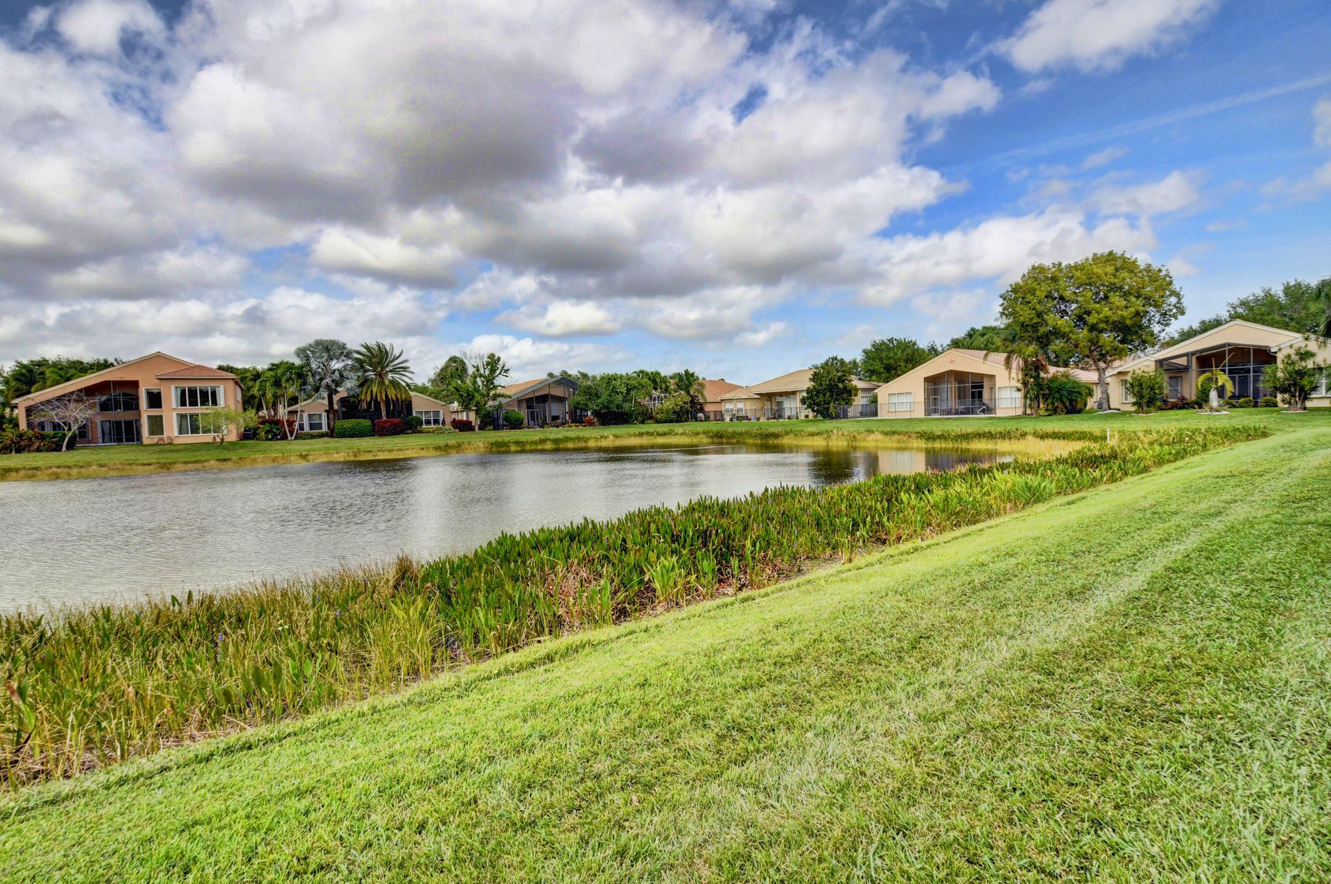 House in Boynton Beach, Florida 11648120