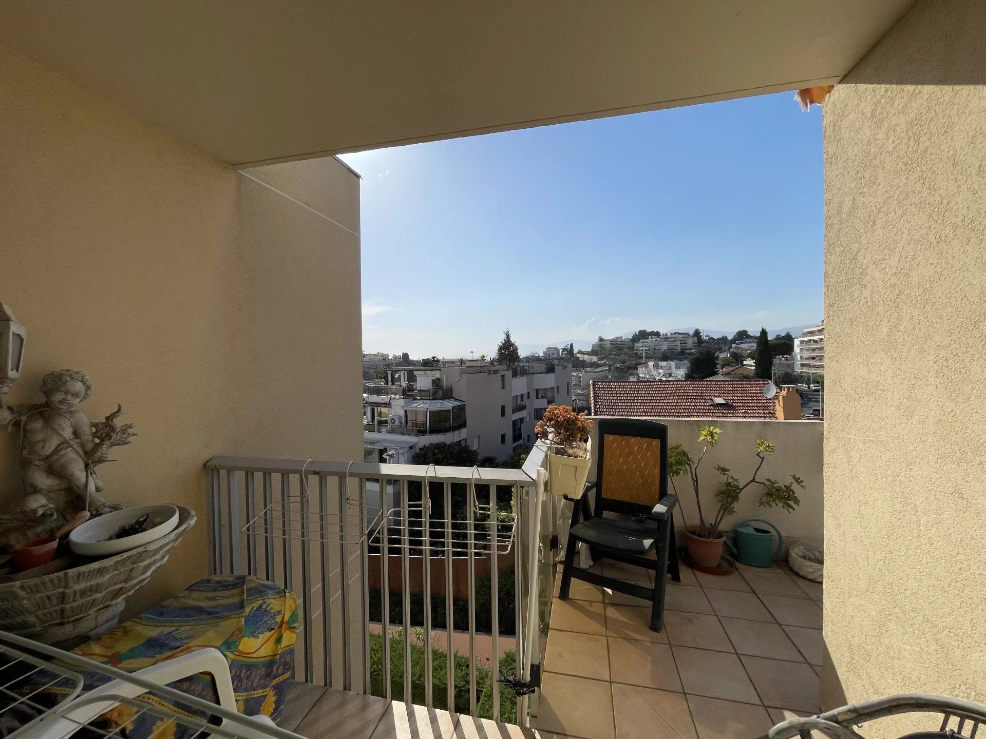 Condominium in Nice, Alpes-Maritimes 11648144