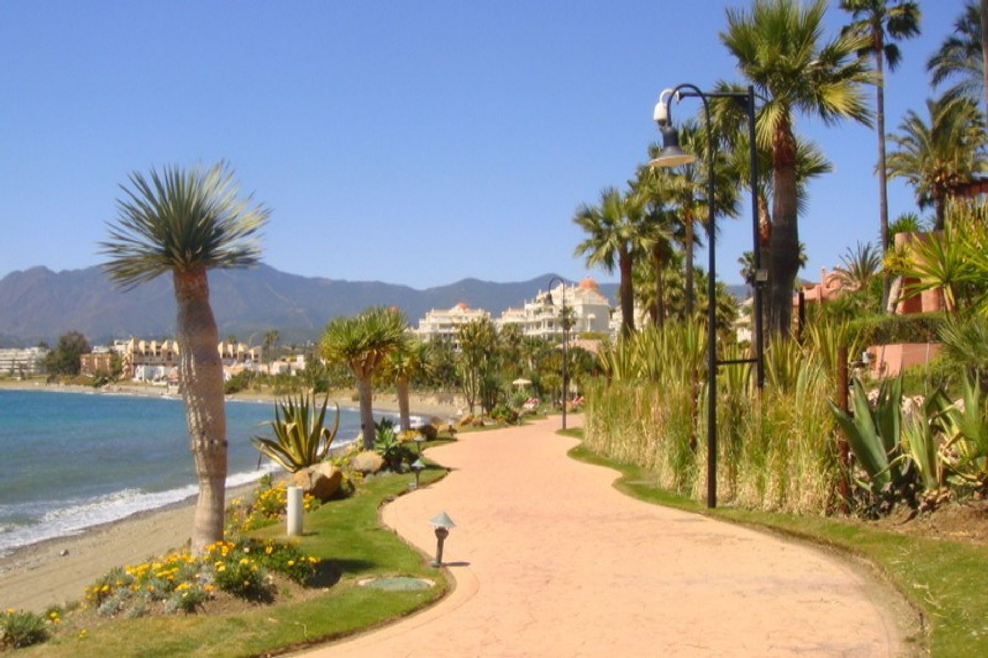 Land im Estepona, Andalusien 11652424