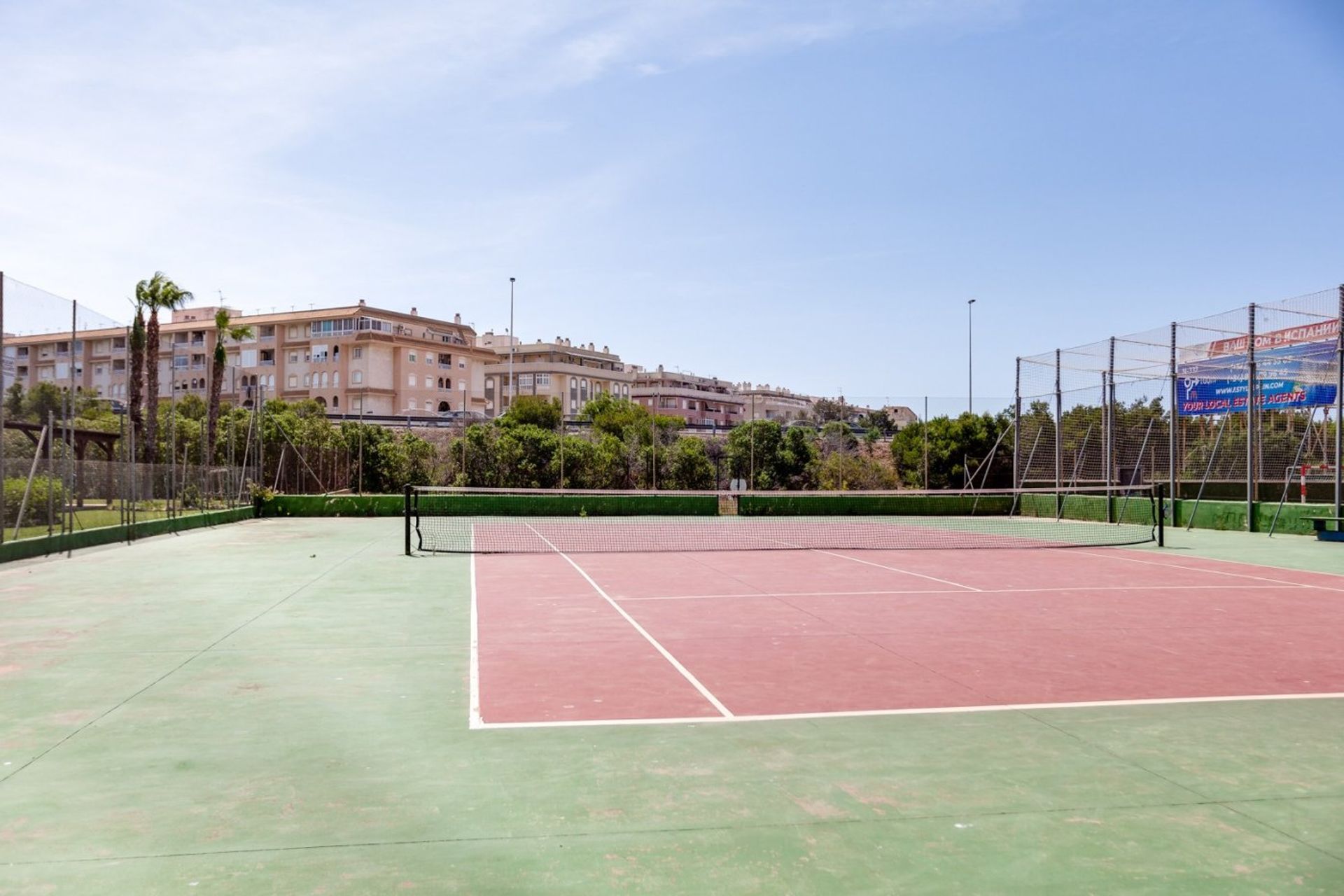 Talo sisään Torrevieja, Comunidad Valenciana 11653802