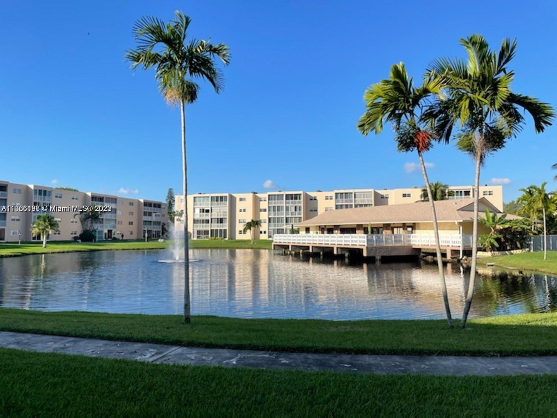 Condominium in Dania Beach, Florida 11654064