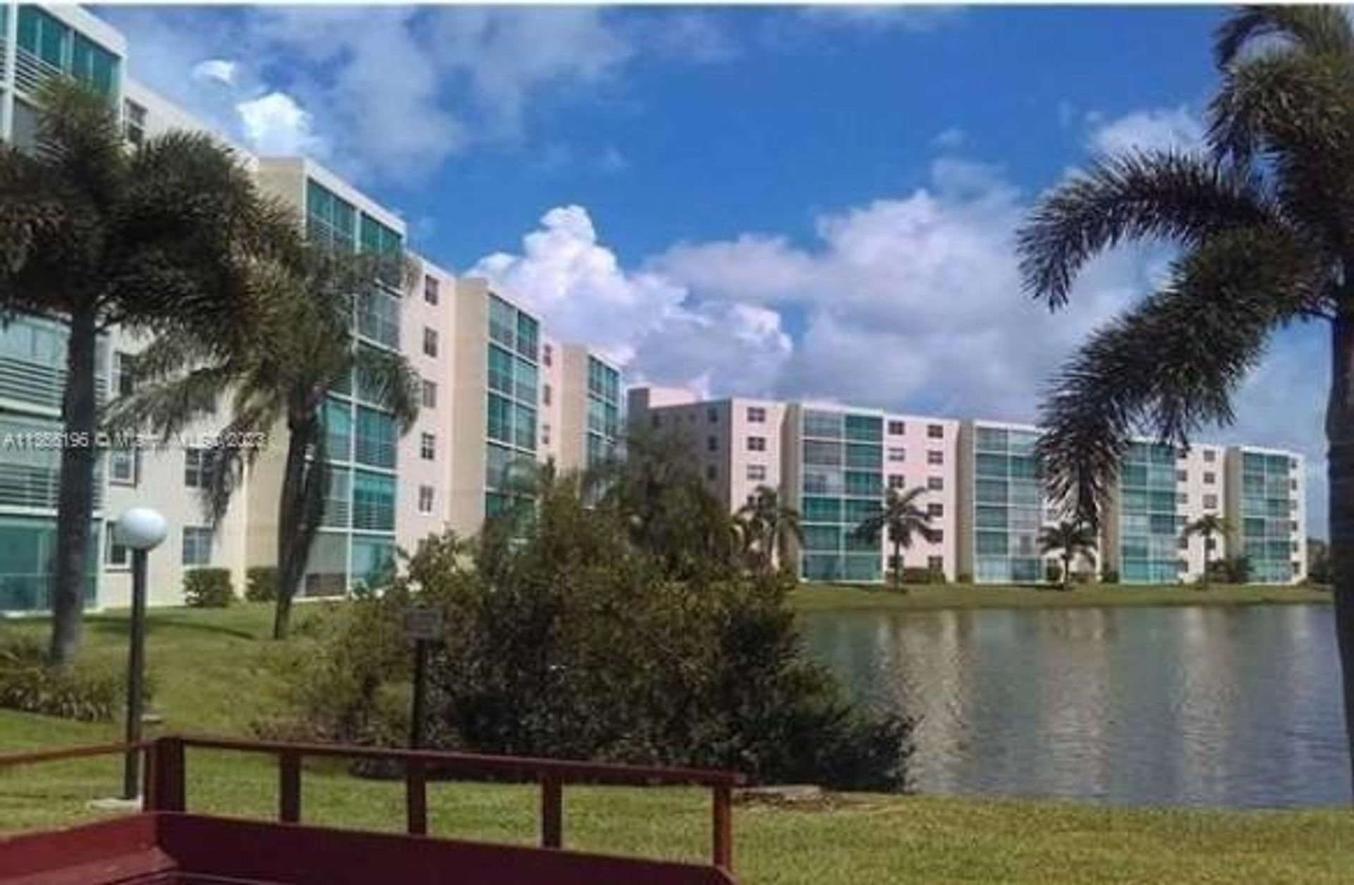 Condominium in Dania Beach, Florida 11654064