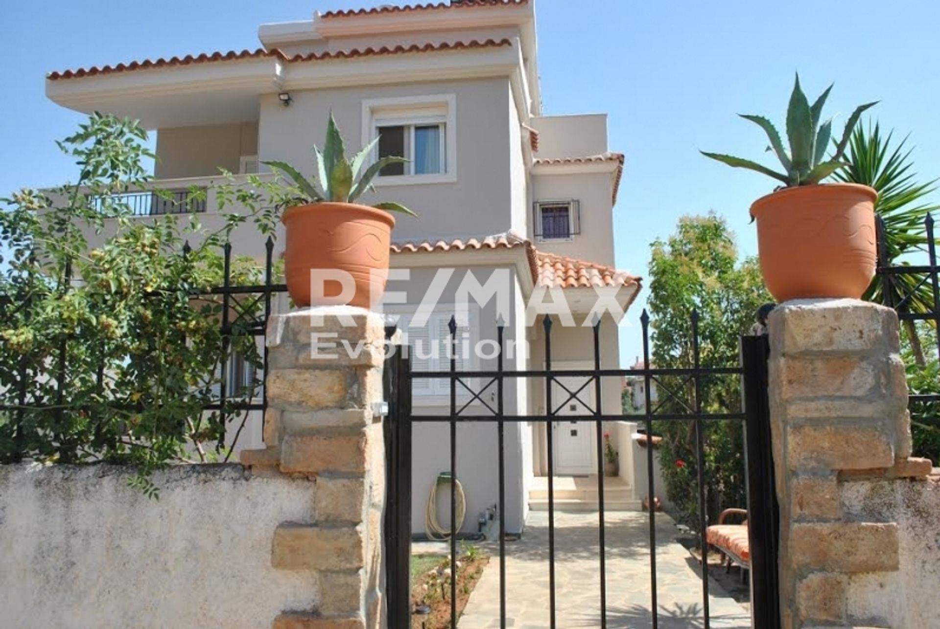 House in Palaia Fokaia, Attiki 11654354