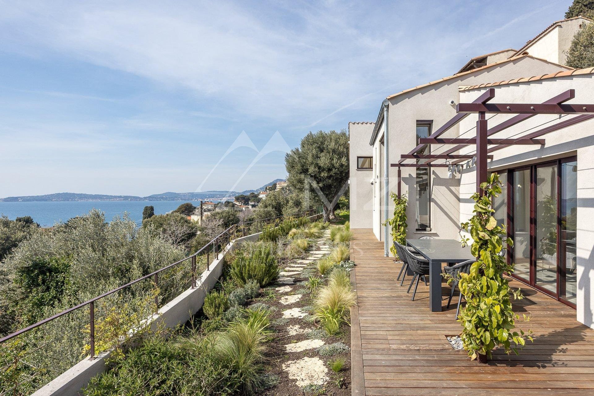 House in Cap-d'Ail, Provence-Alpes-Cote d'Azur 11654870