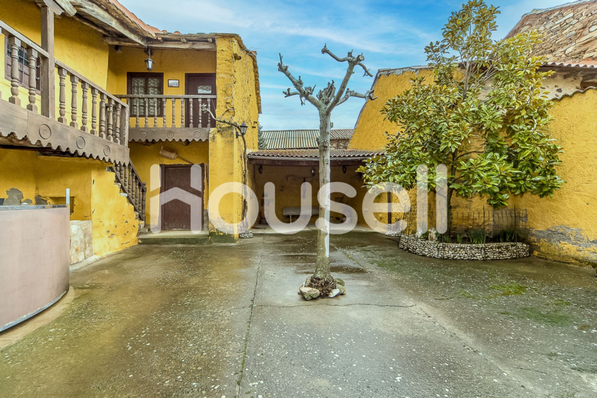 House in Luyego de Somoza, Castilla y León 11655608