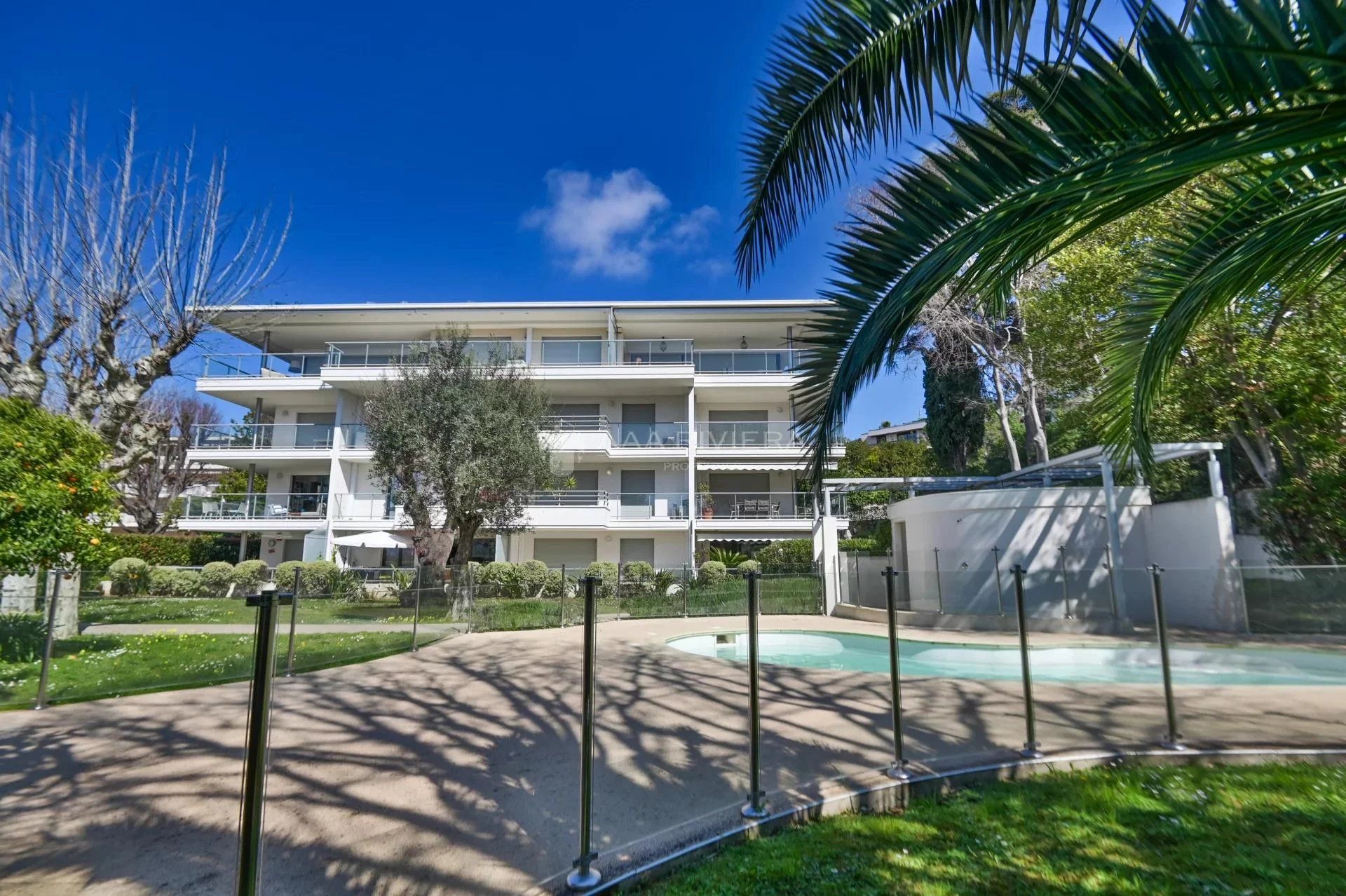 Condominio en Cannes, Alpes-Maritimes 11655661