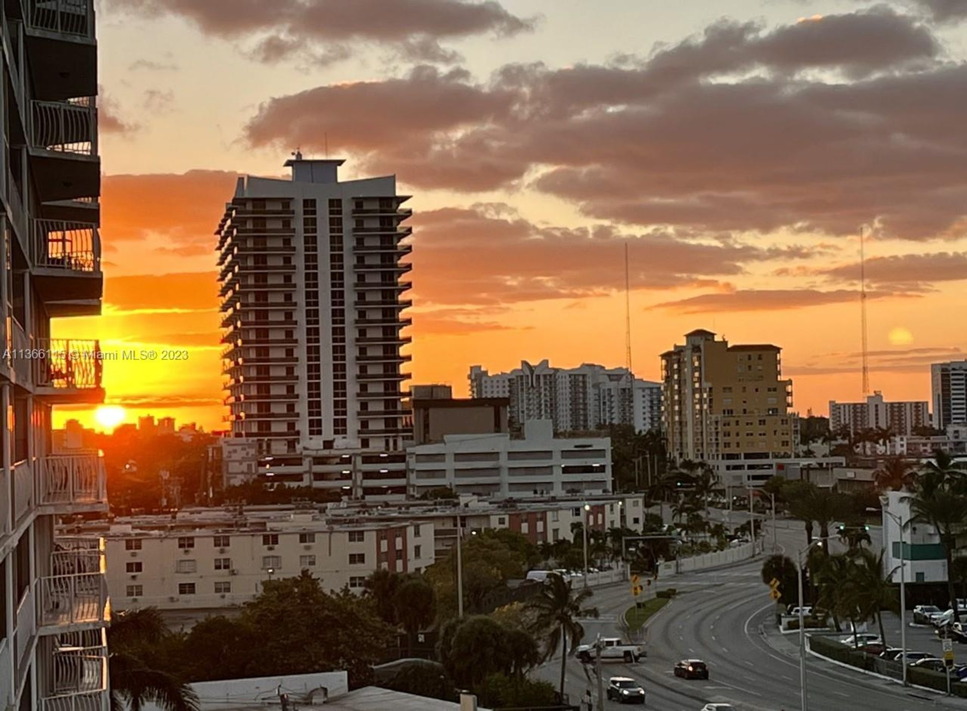 Huis in North Bay Village, Florida 11655672