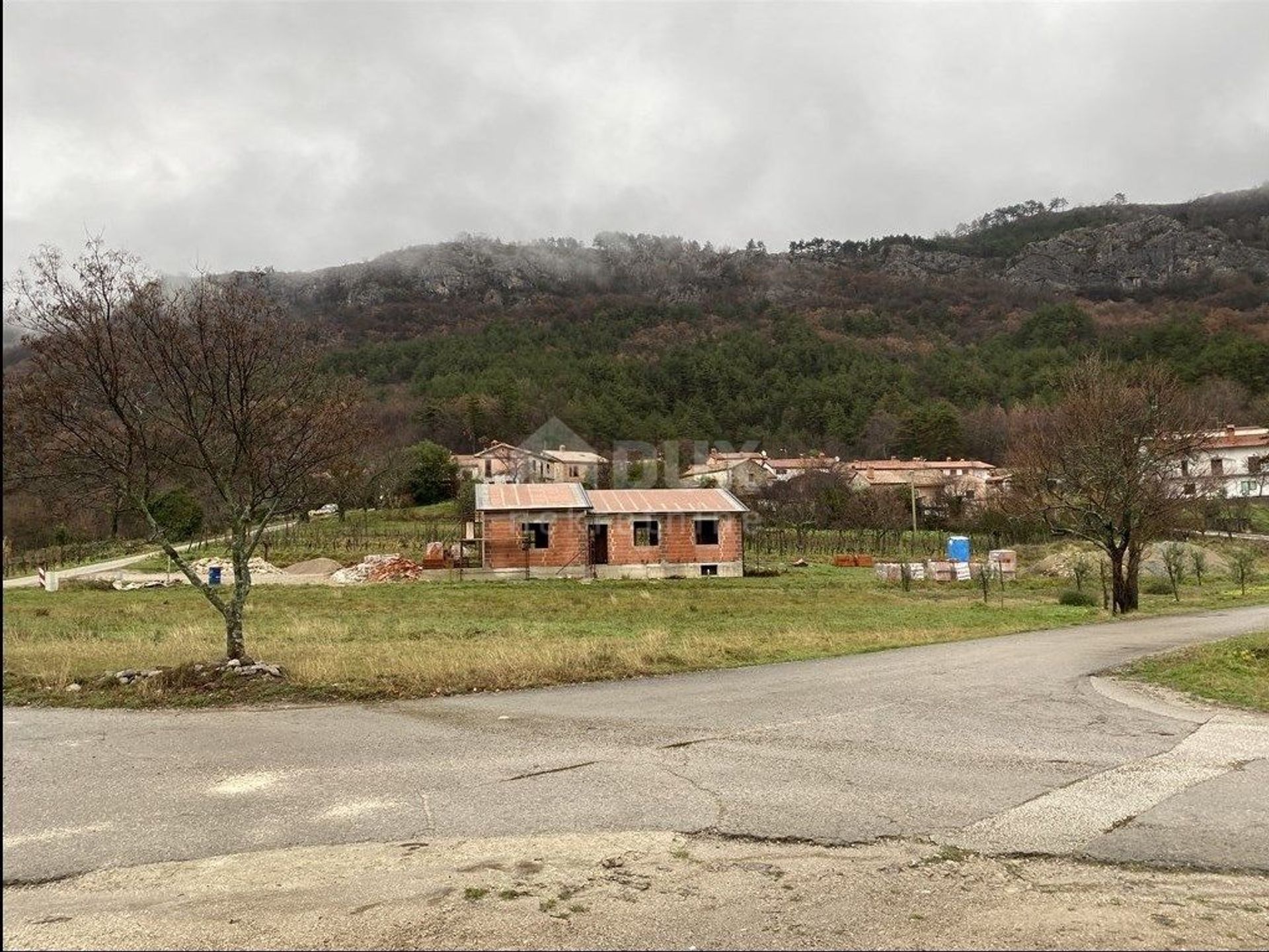 Γη σε Buzet, Istria County 11656117