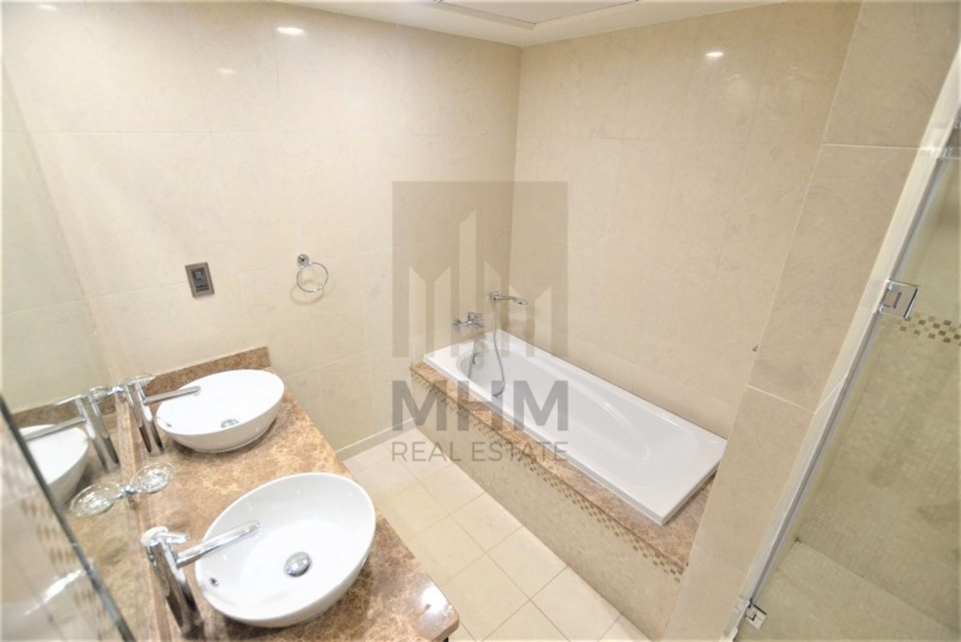 Condominium in دبي, دبي 11656366