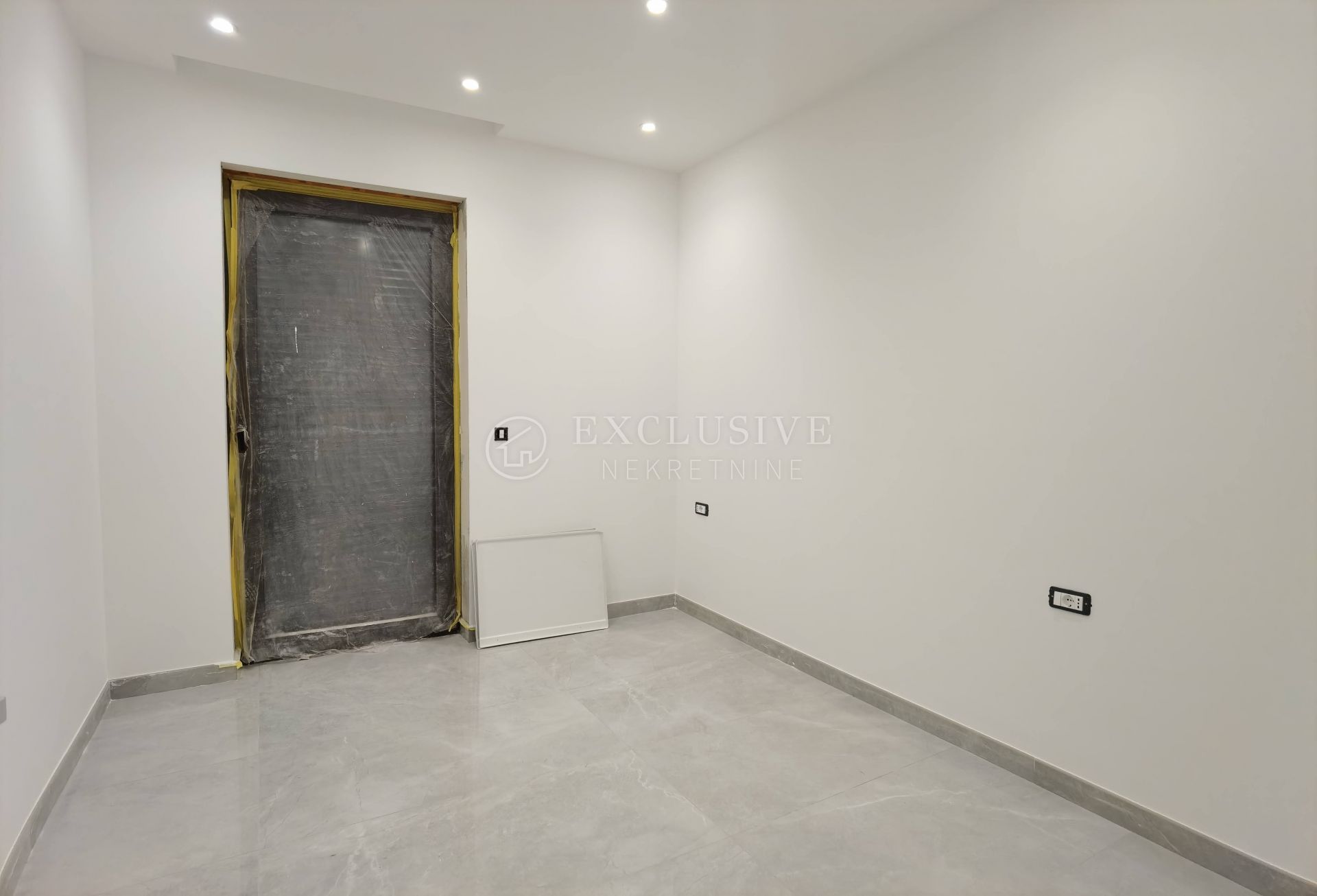 Condominium dans Opatija, Primorsko-Goranska Zupanija 11656433