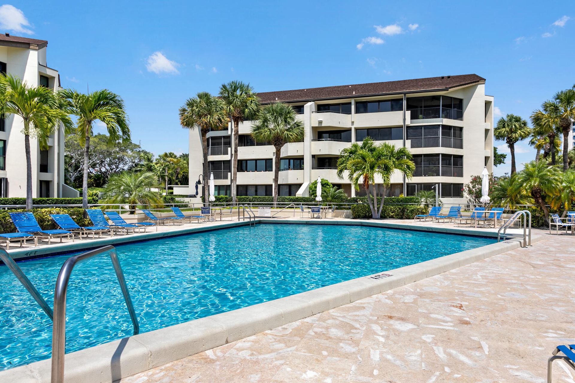 Condominium in North Palm Beach, Florida 11656737