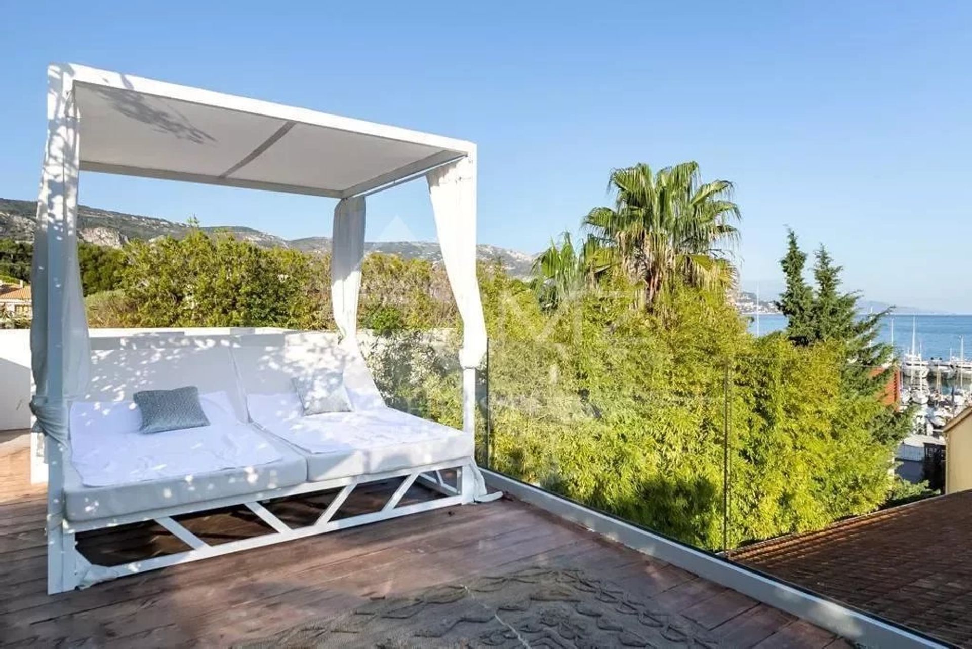 casa en Saint-Jean-Cap-Ferrat, Provenza-Alpes-Costa Azul 11656741