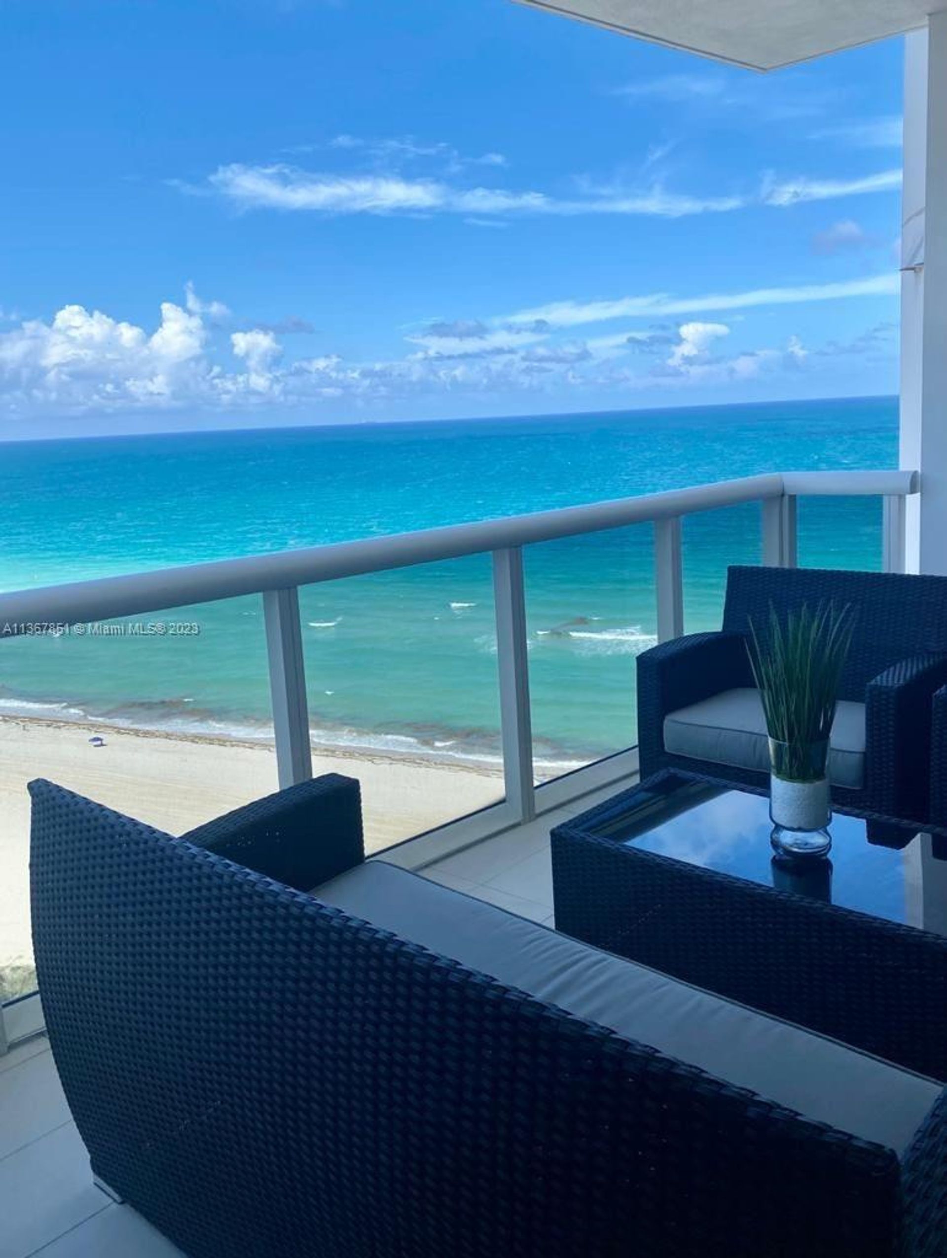 Hus i Sunny Isles Beach, Florida 11656775