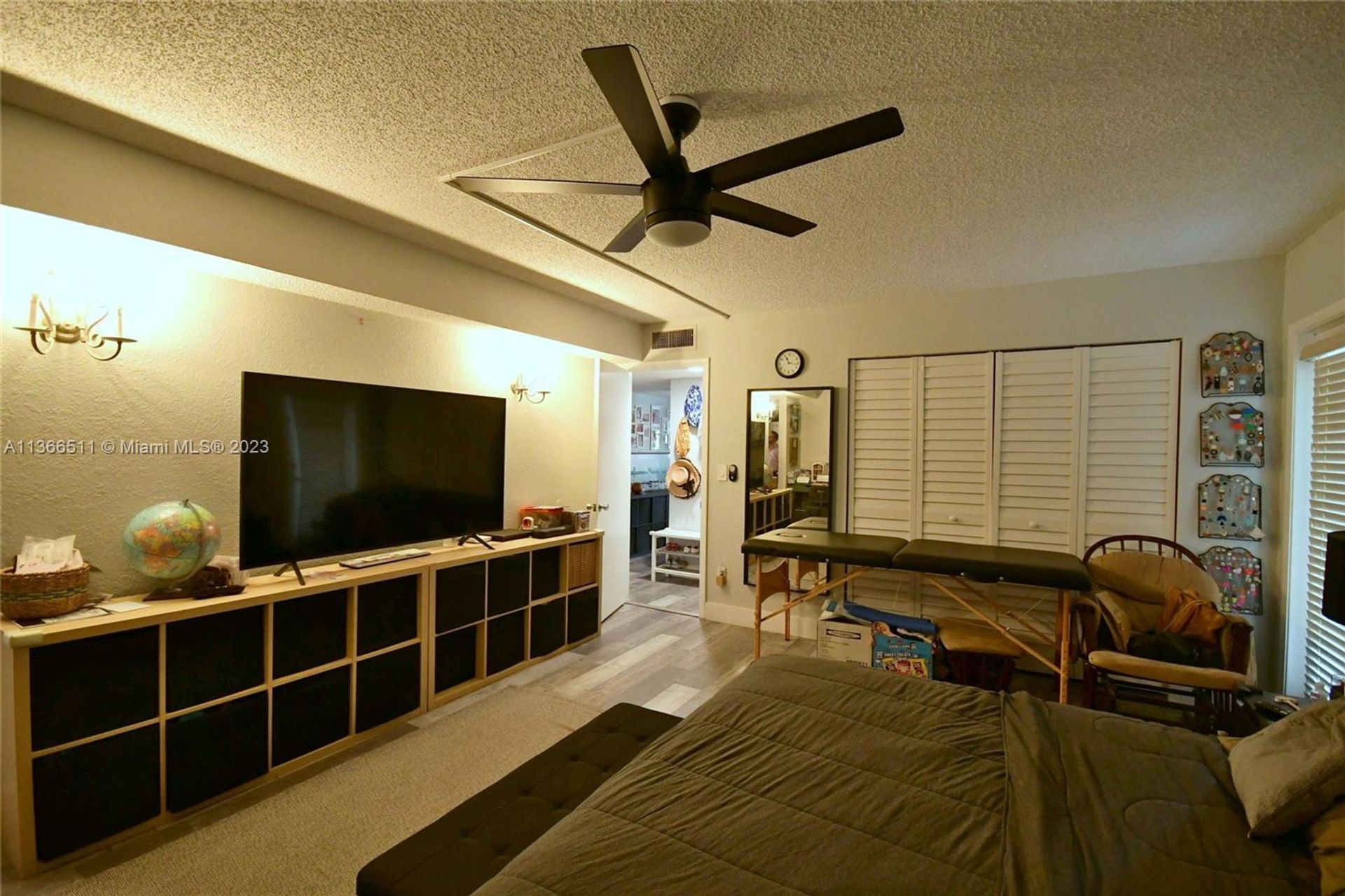 公寓 在 Weston, Florida 11656780