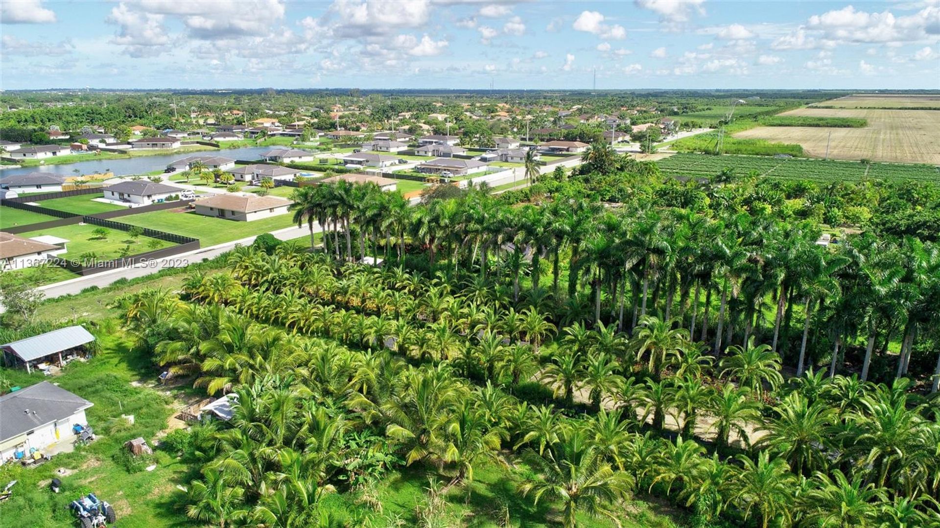 Земля в Homestead, Florida 11656785