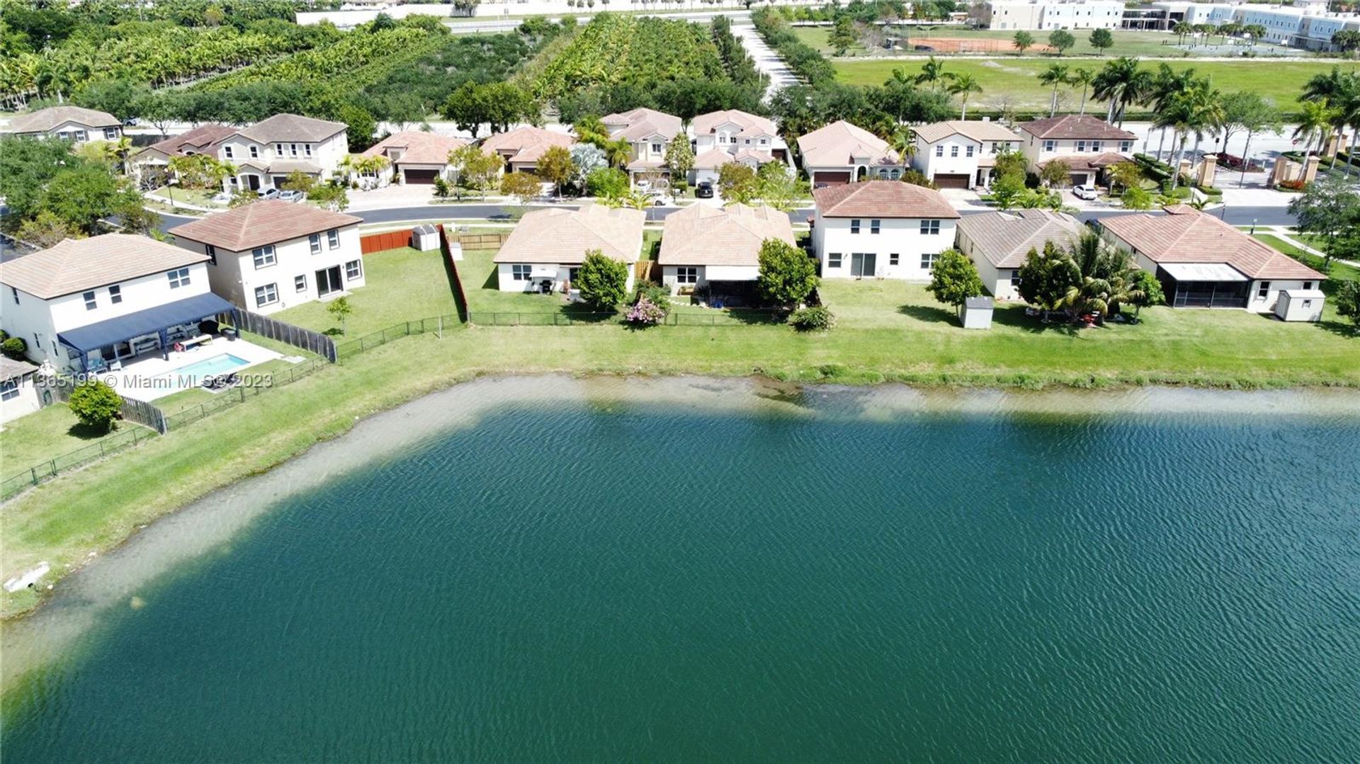 жилой дом в Homestead, Florida 11656786