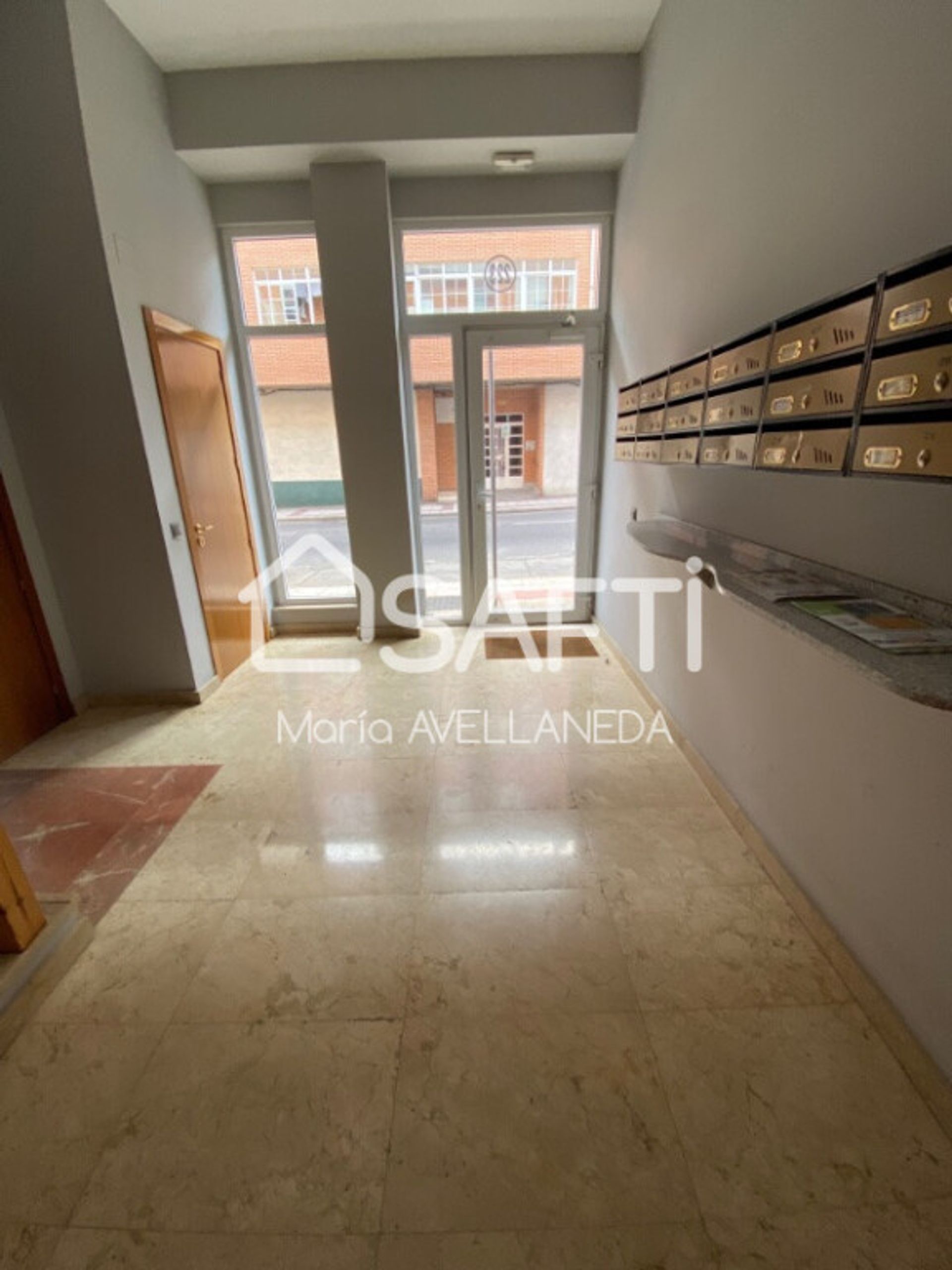 Condominium in Leon, Castille-Leon 11657569