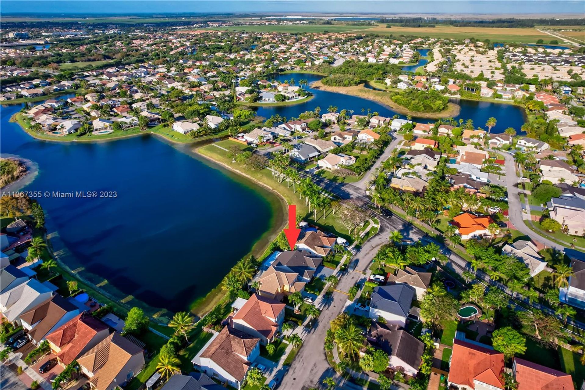 بيت في Miami, Florida 11657694