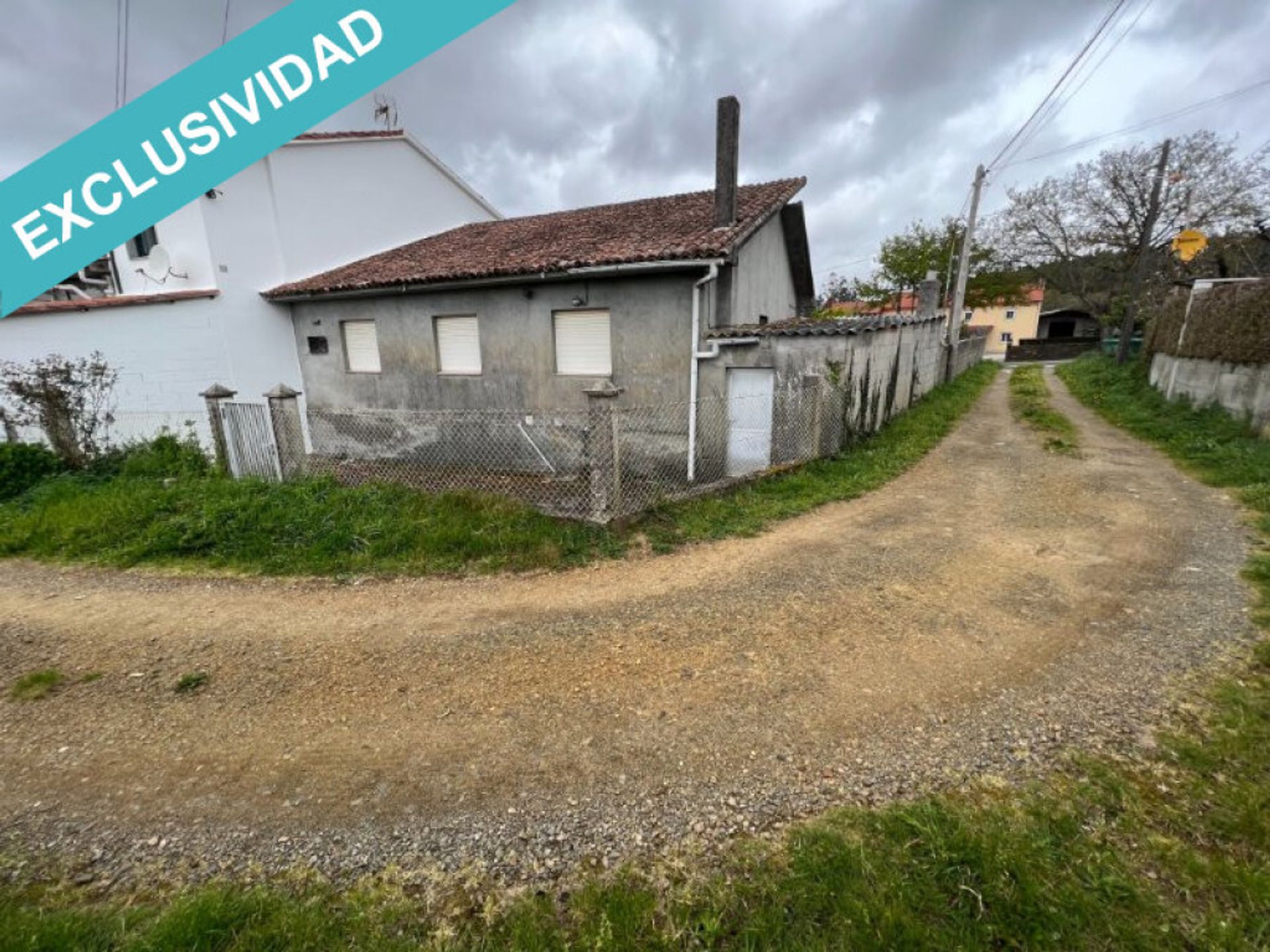 Land i O Pino, Galicia 11658431