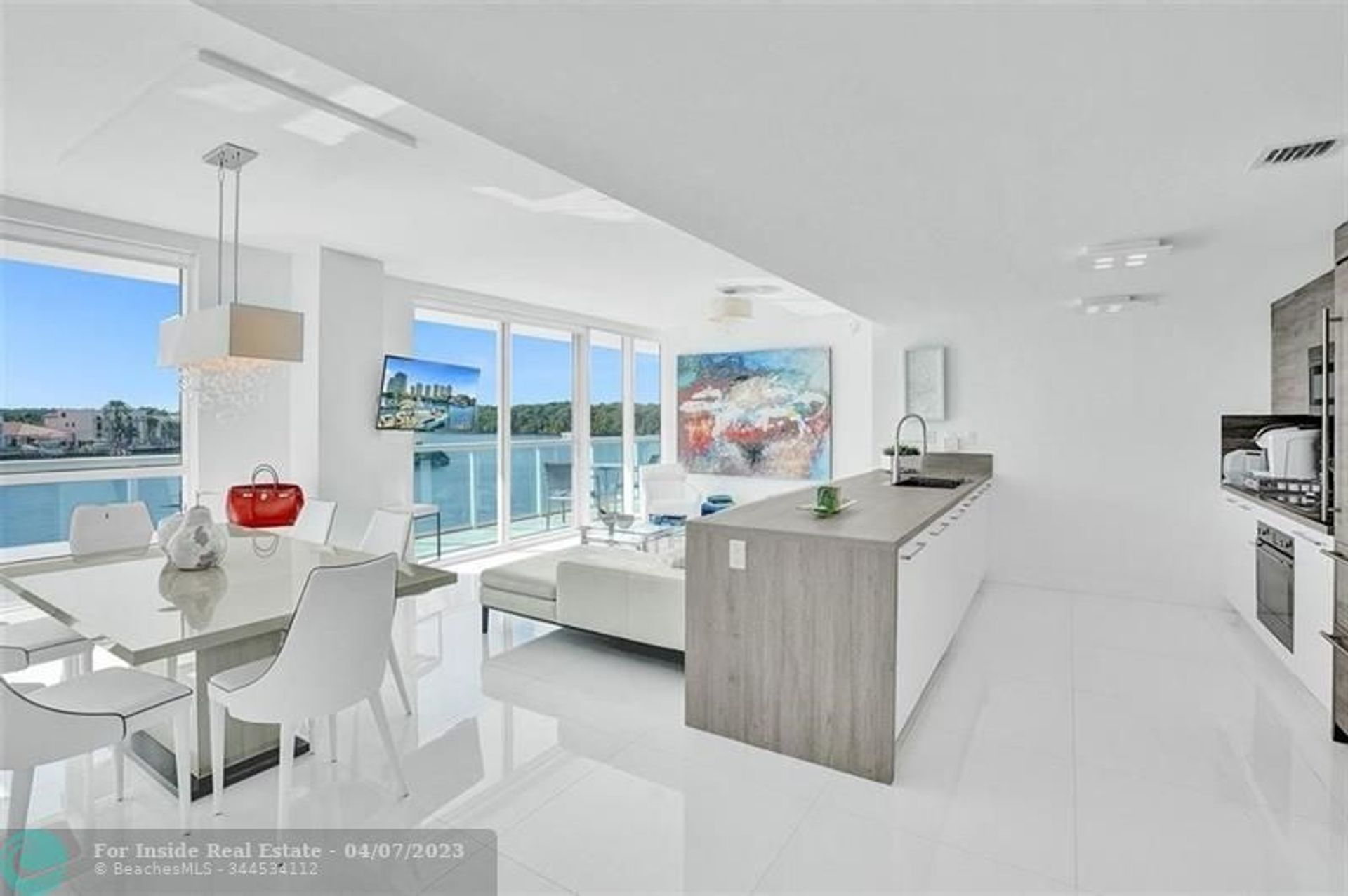 주거용 에 Sunny Isles Beach, Florida 11658475