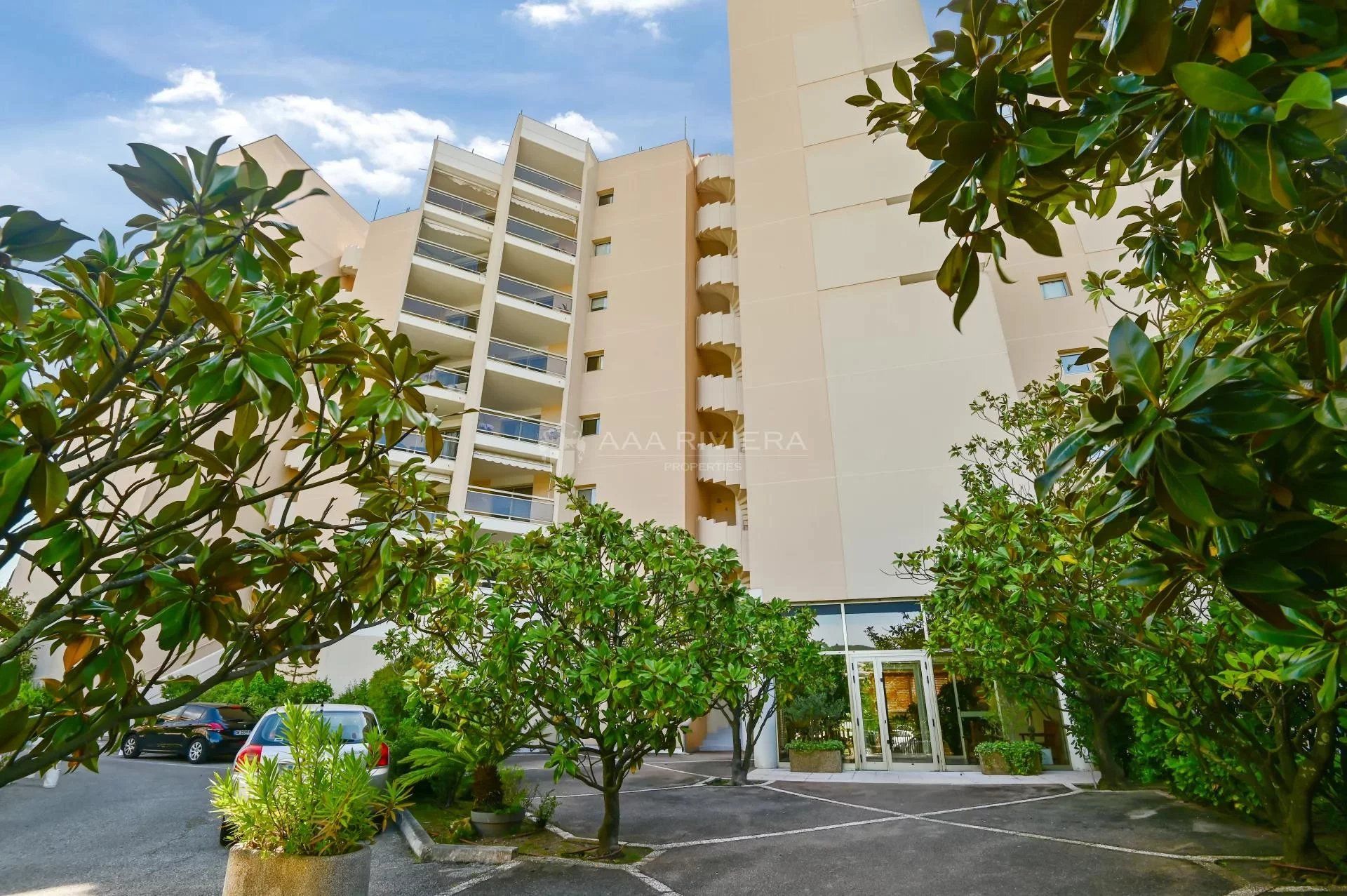 Condominio nel Mandelieu-la-Napoule, Alpes-Maritimes 11659222