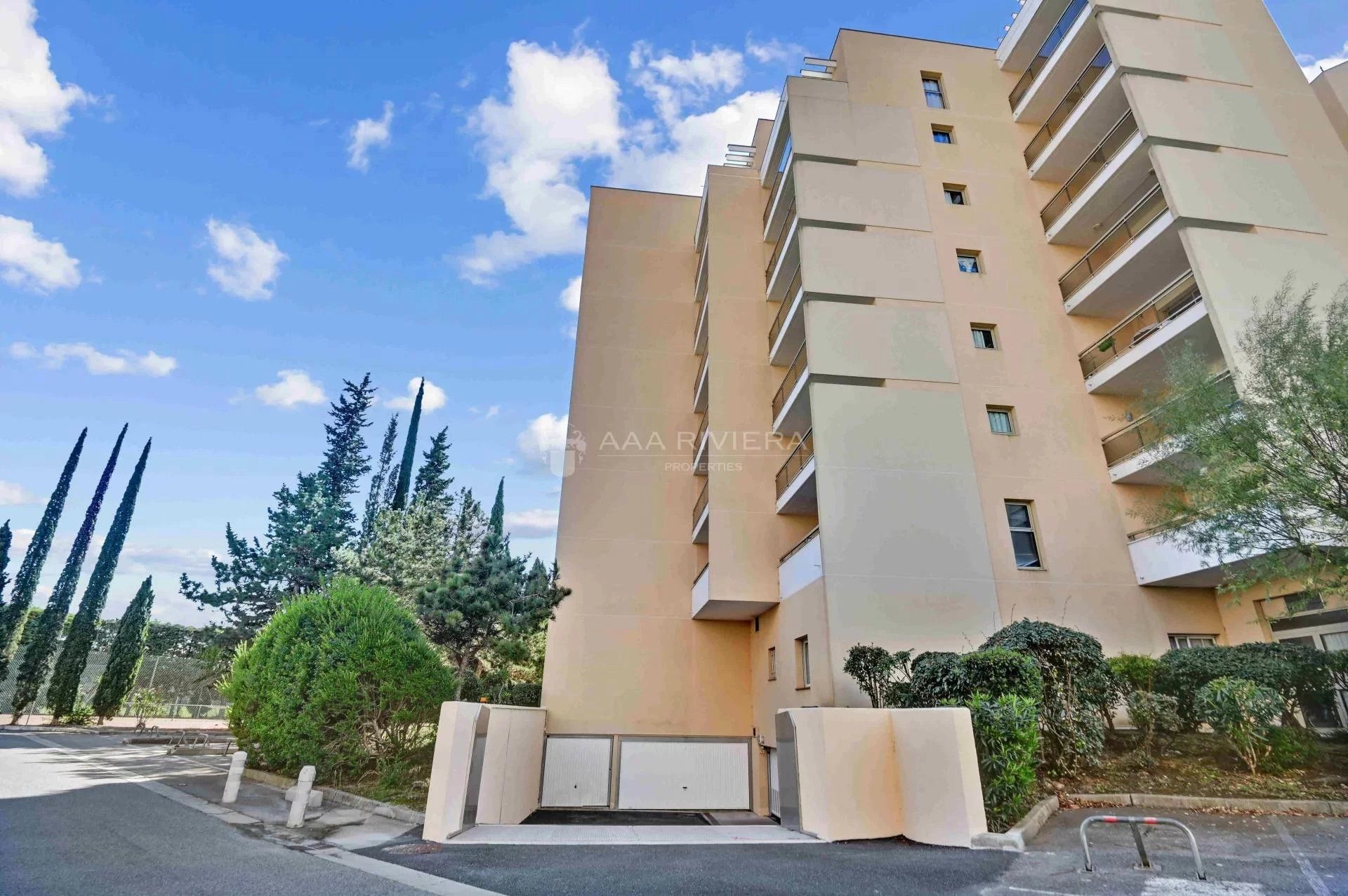 Condominio nel Mandelieu-la-Napoule, Alpes-Maritimes 11659222