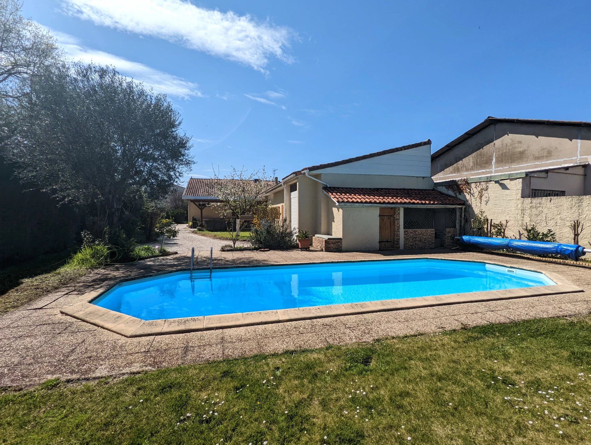 Residential in Bègles, Gironde 11659243