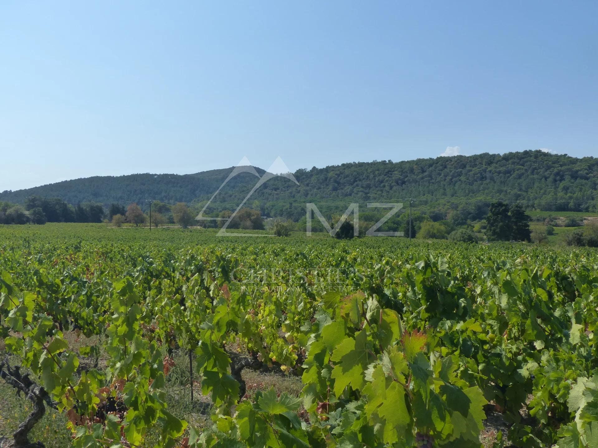 집 에 Bagnols-sur-Ceze, Occitanie 11660198