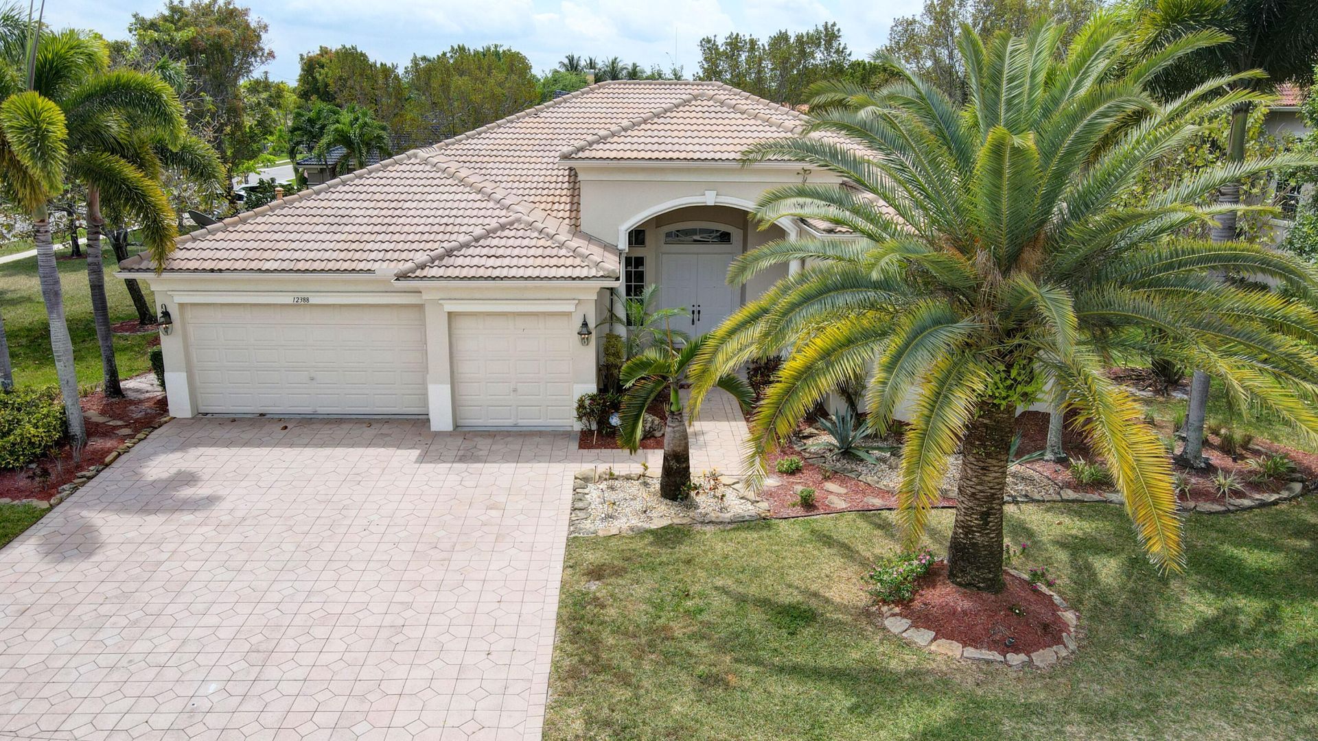 House in Wellington, Florida 11660573