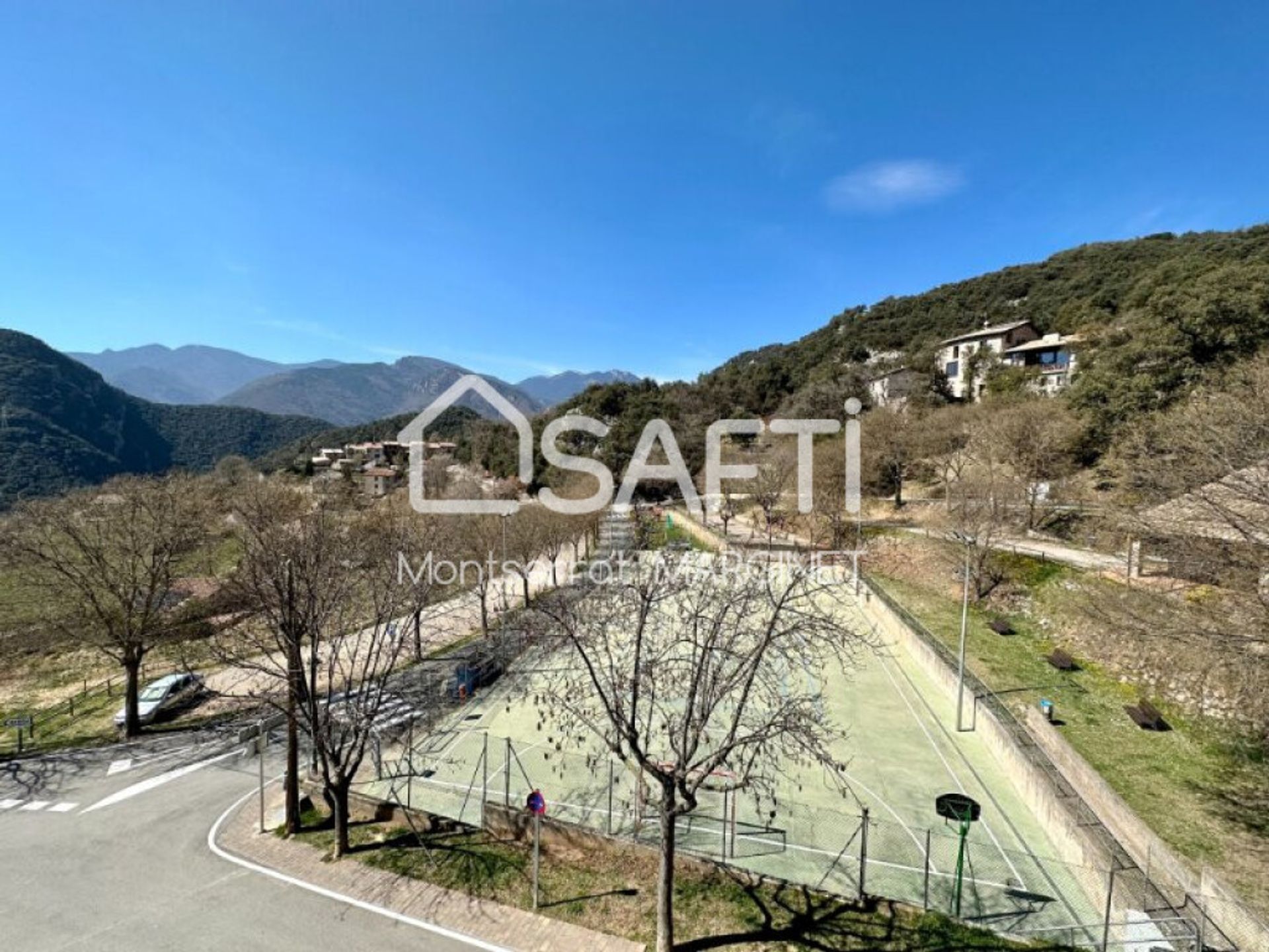 Borettslag i La Nou de Berguedà, Cataluña 11661454