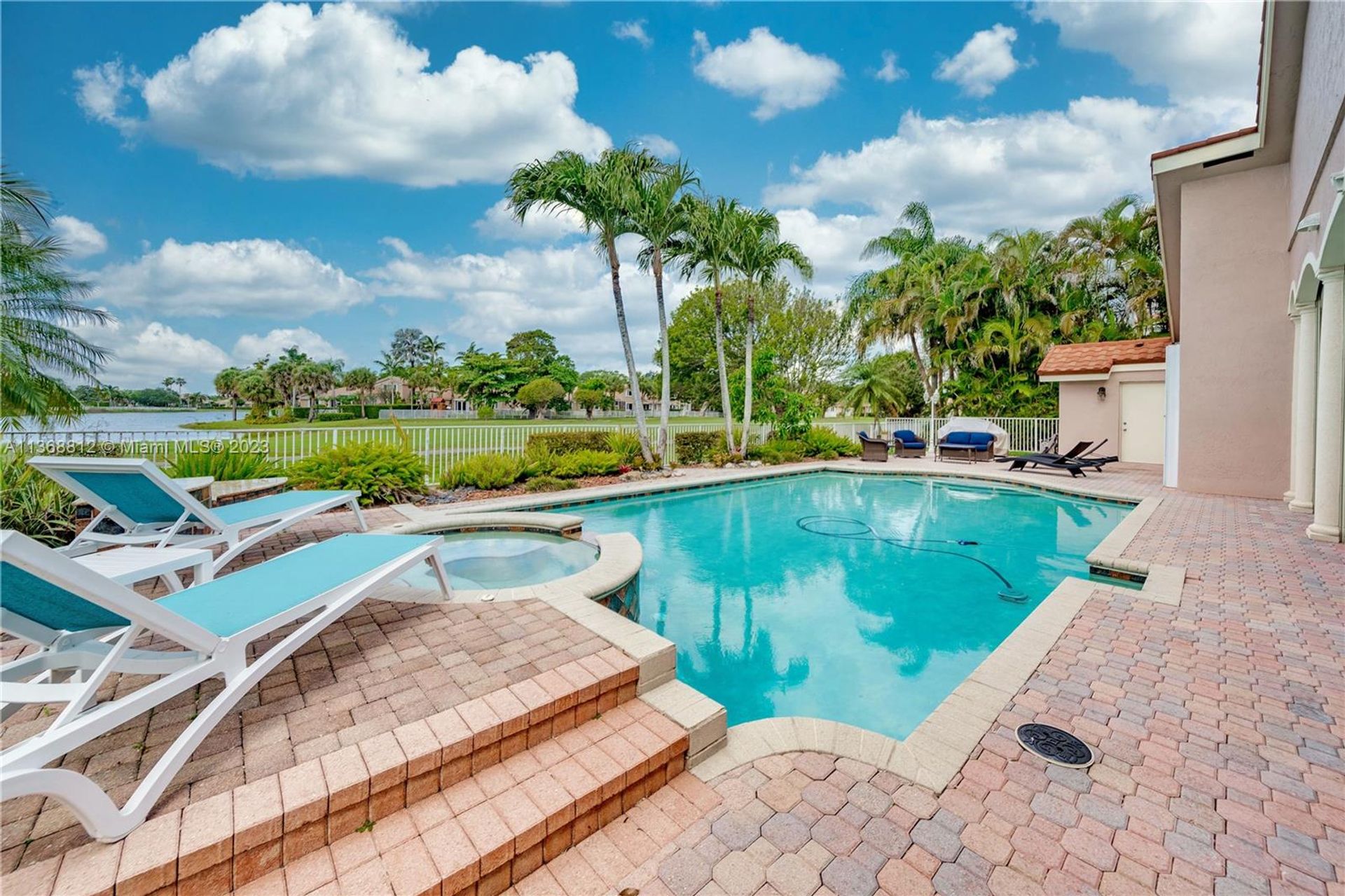 σπίτι σε Pembroke Pines, Florida 11662342